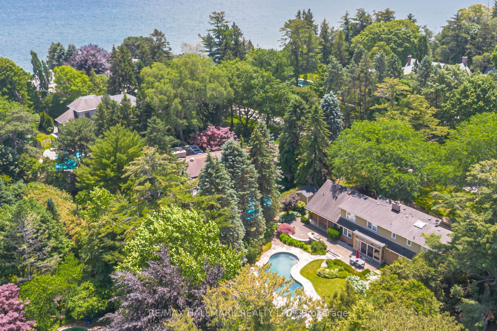 75 Arbour Drive, Oakville, ON L6J 4Y6 photo 3