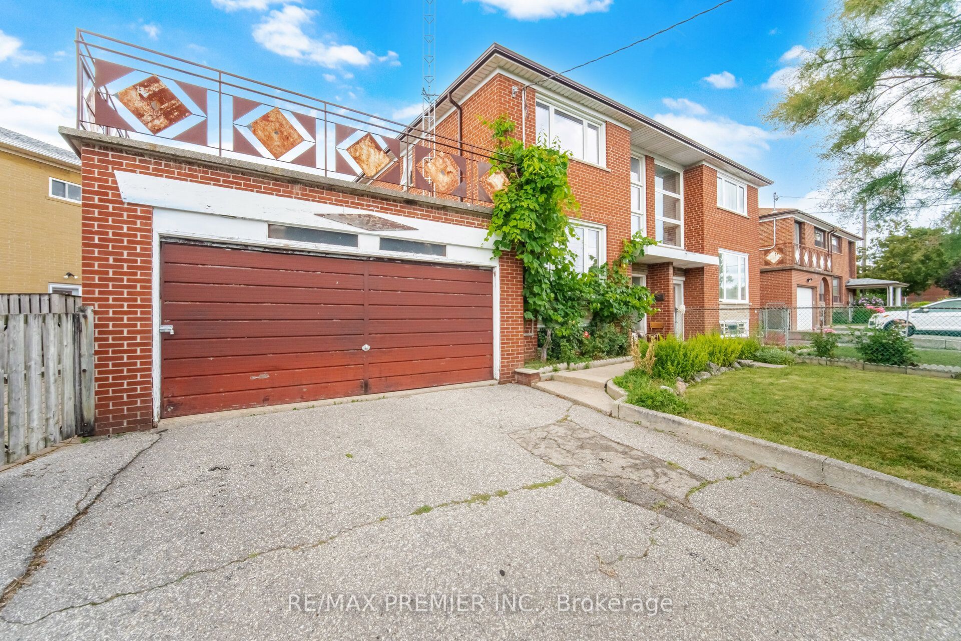 148 Giltspur Drive, Toronto, ON M3L 1N1