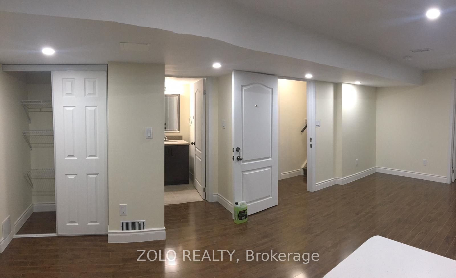 33 Hoxton Road, Brampton, ON L7A 4L5 photo 4