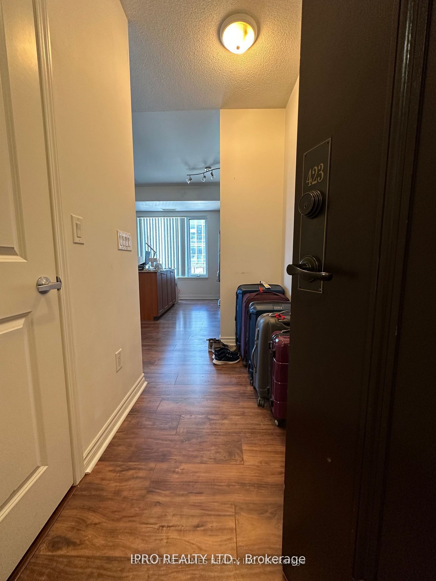385 Prince Of Wales Drive 423, Mississauga, ON L5B 0C6