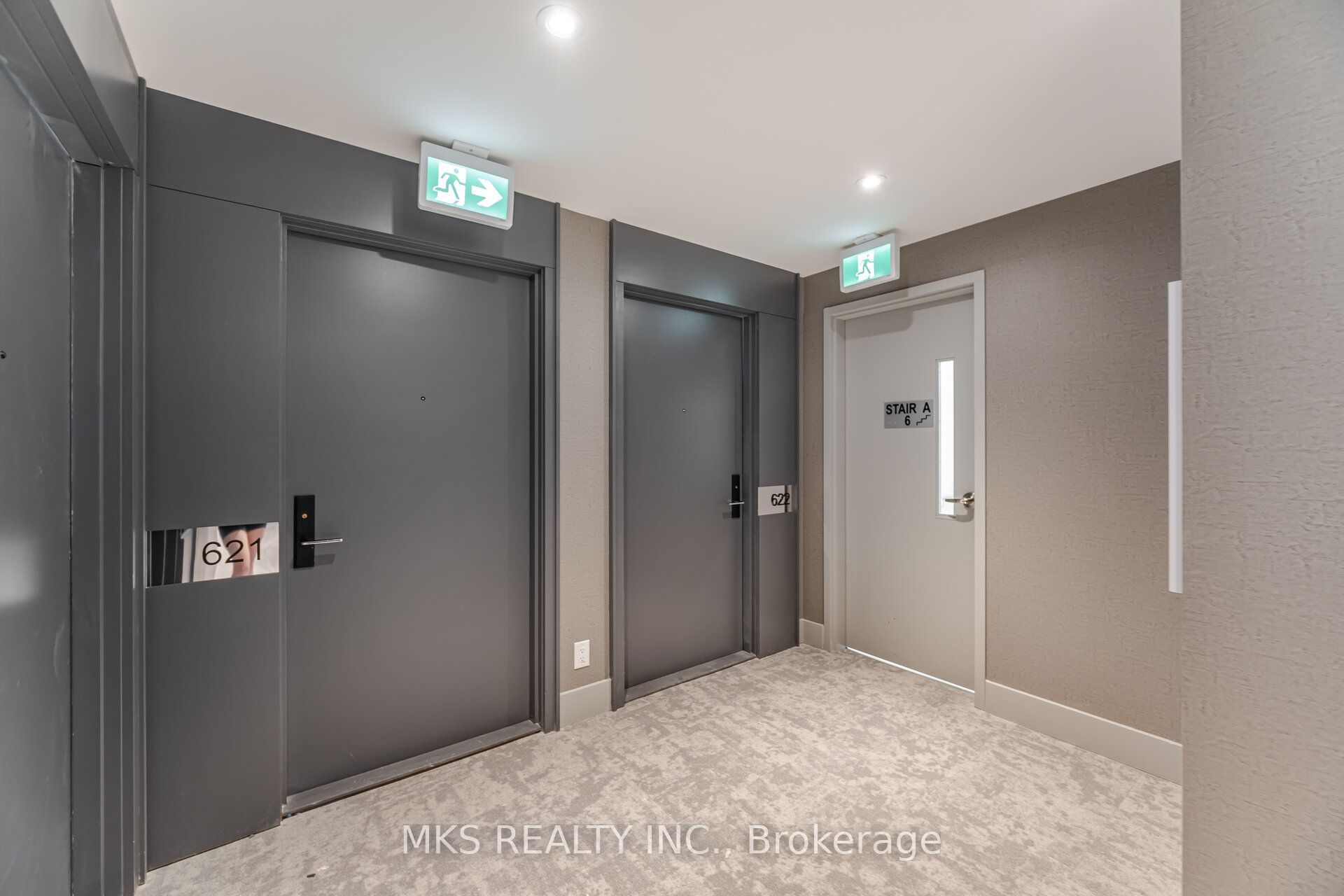 285 Dufferin Street 621, Toronto, ON M6K 0J2 photo 4