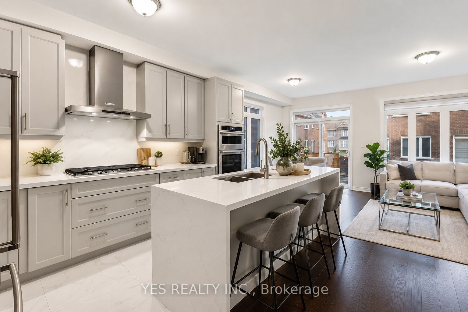 27 Royal Fern Crescent S, Caledon, ON L7C 4G8 photo 3