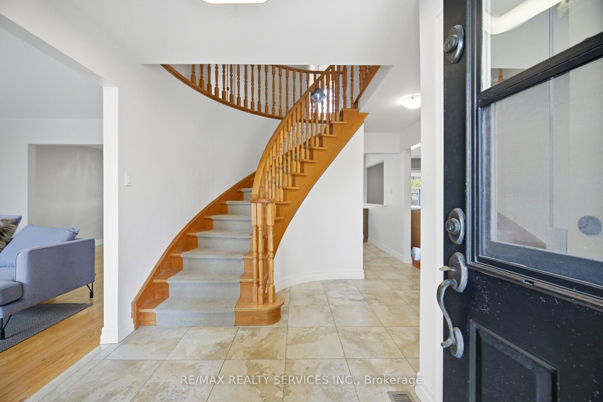 38 Marilyn Street, Caledon, ON L7C 1H5 photo 5