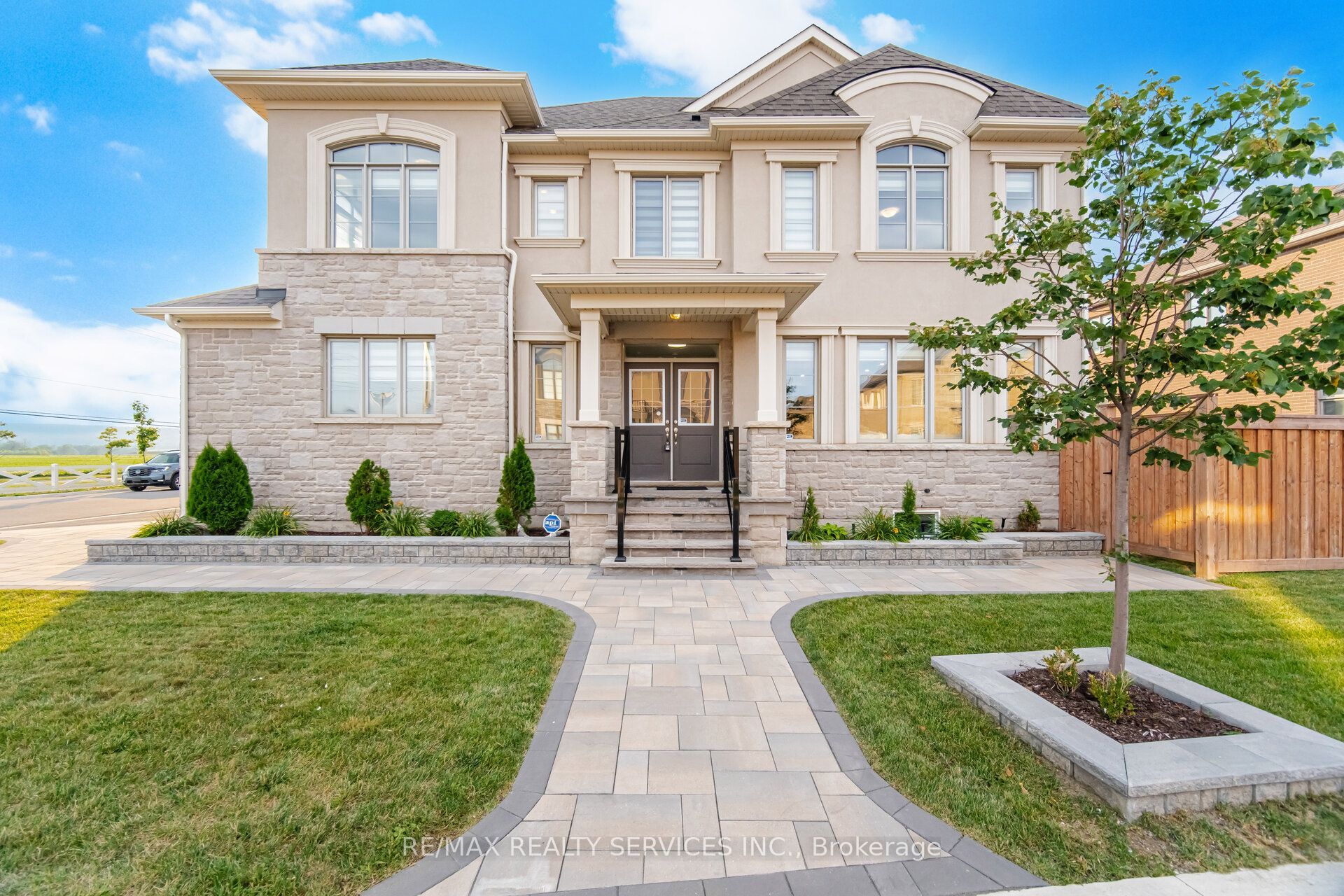 542 Boyd Lane, Milton, ON L9E 1W6