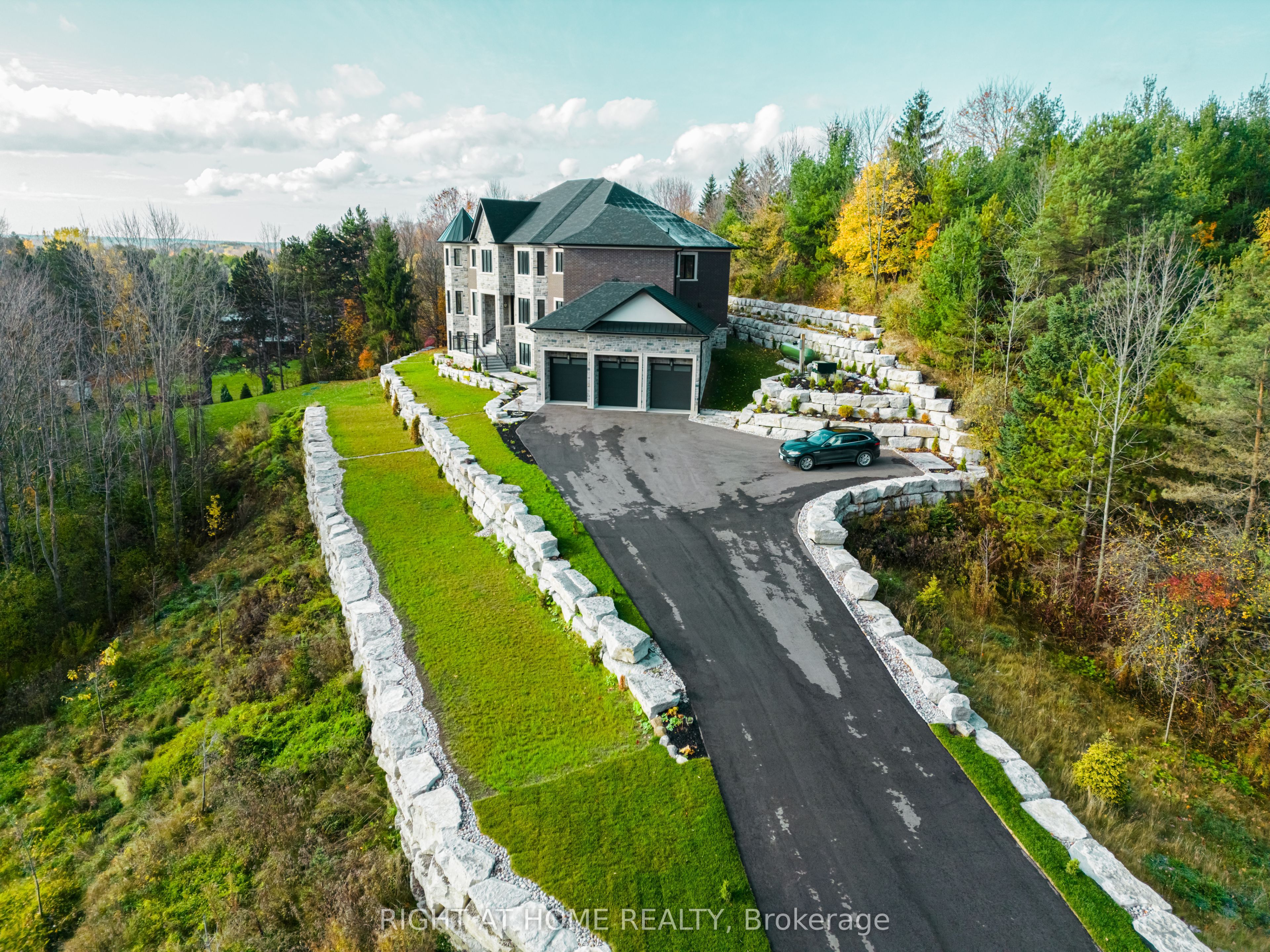 16158 Mount Pleasant Road, Caledon, ON L7E 3M6 photo 3