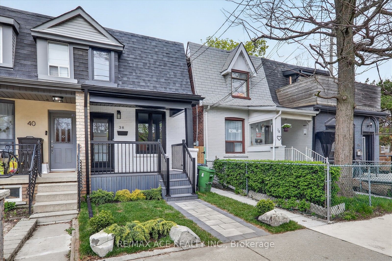 38 Pelham Avenue, Toronto, ON M6N 1A6 photo 3