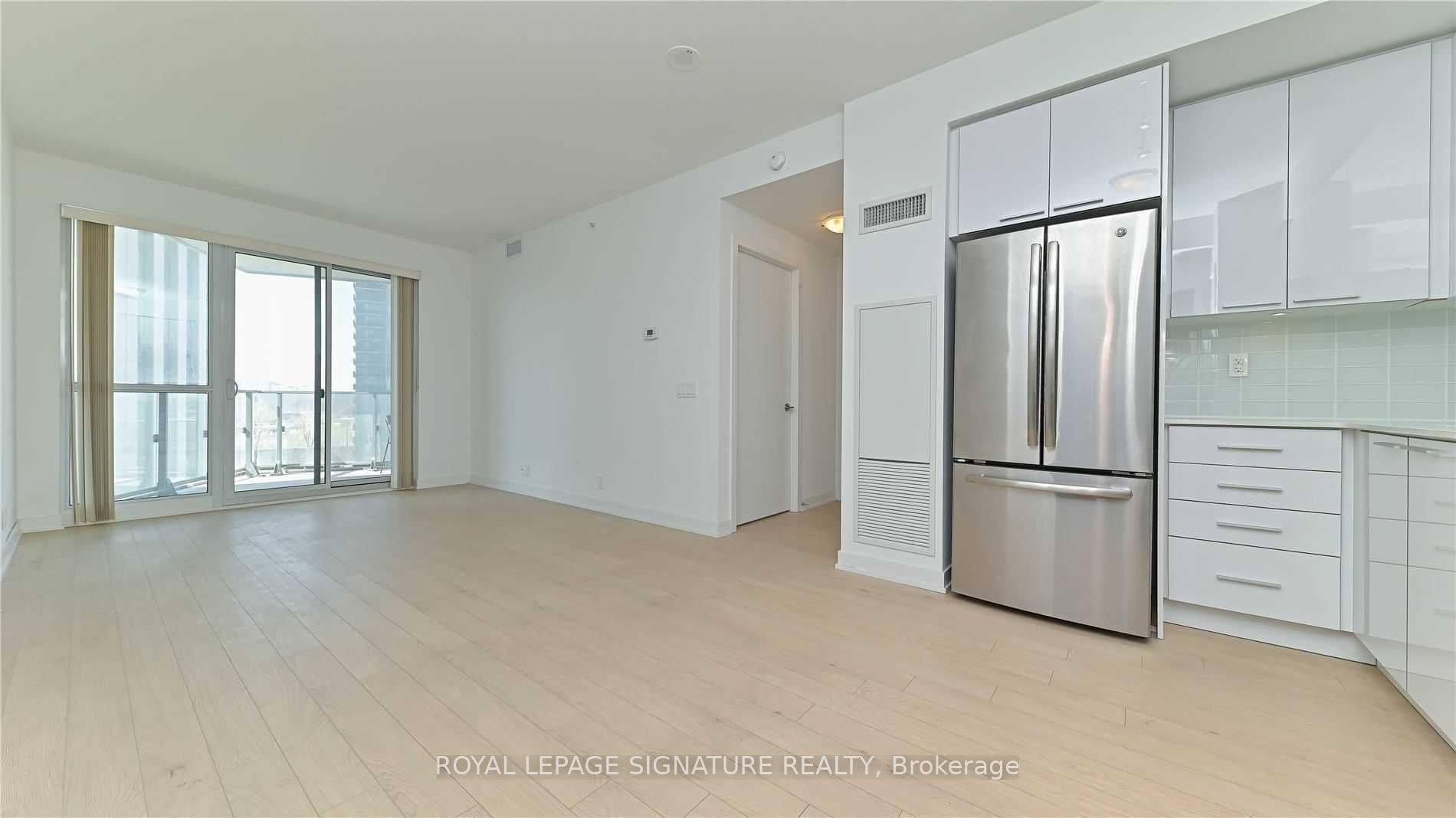 10 Parklawn Road 1005, Toronto, ON M8Y 3H8 photo 5