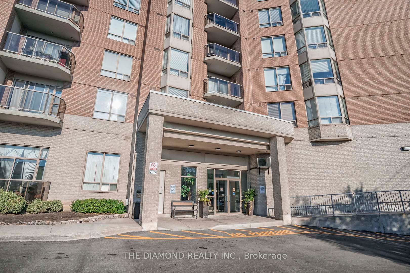 2088 W Lawrence Avenue W 907, Toronto, ON M9N 3Z9