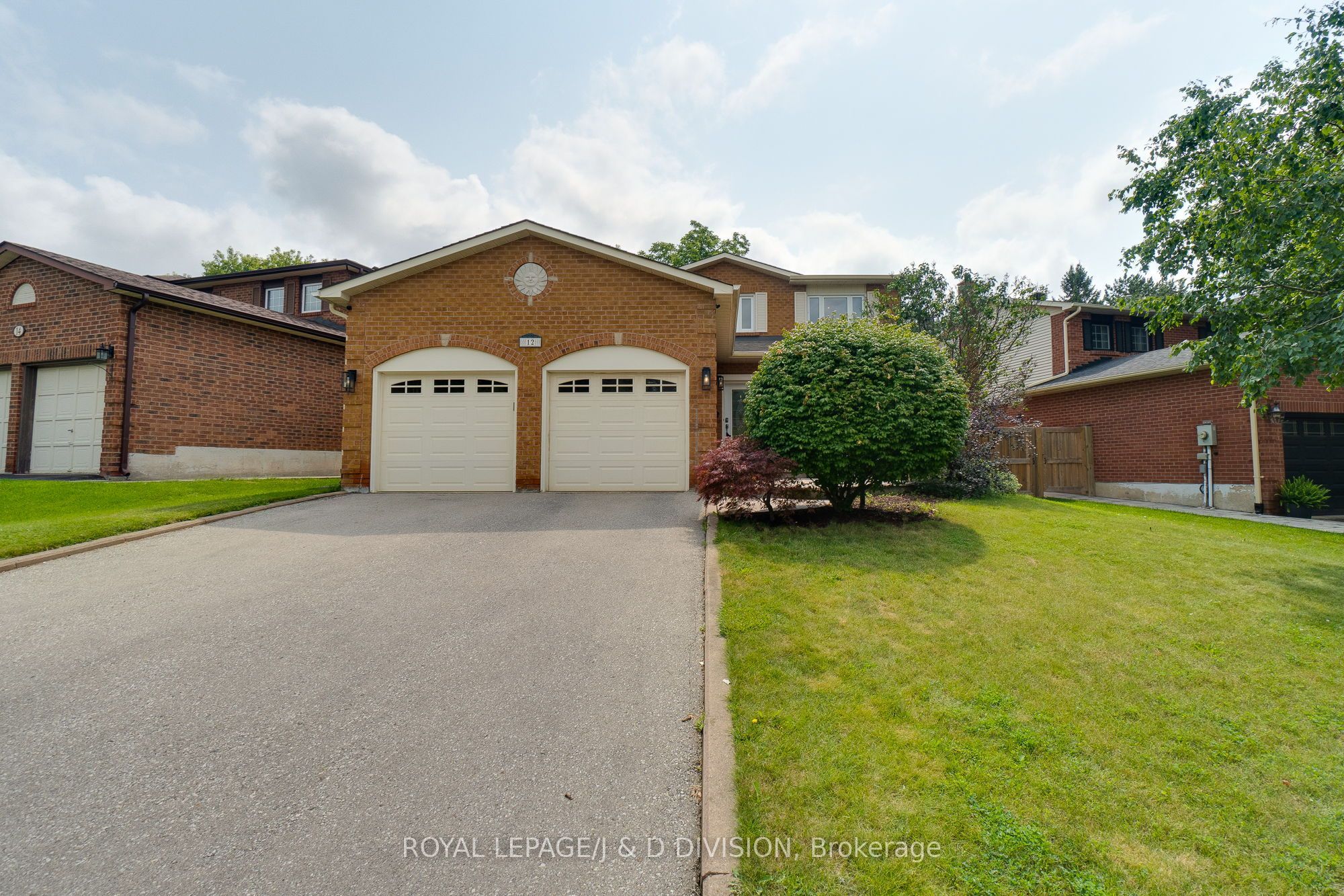12 Jason Crescent, Halton Hills, ON L7G 4Z4 photo 2