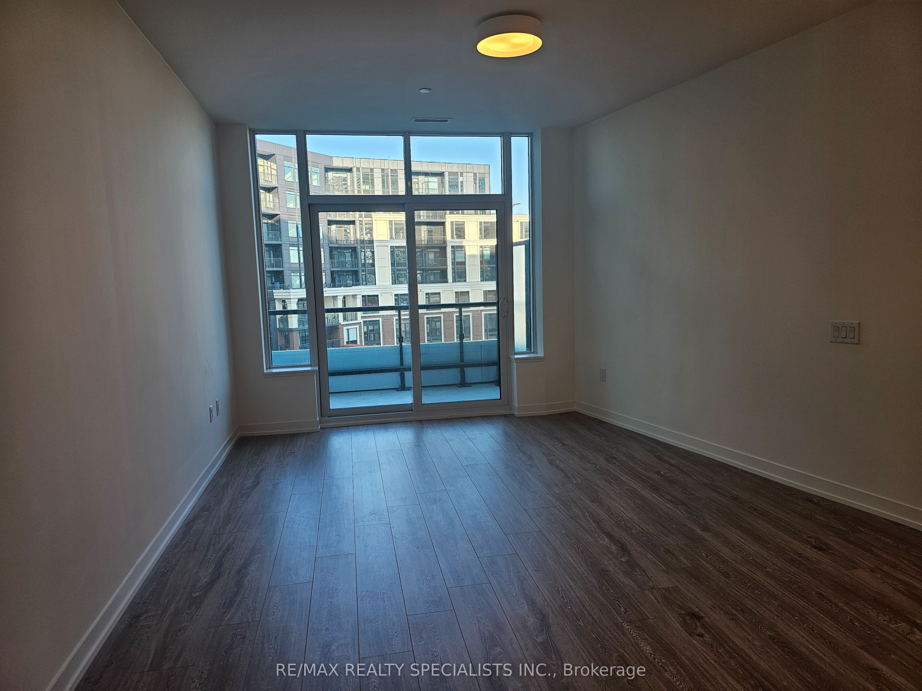 2485 Eglinton Avenue W 712, Mississauga, ON L5M 2T1 photo 4