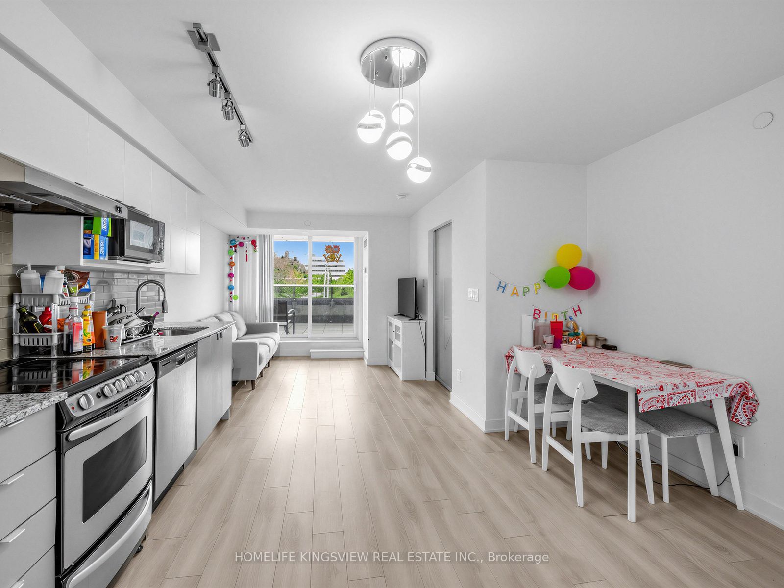 160 Flemington Road 311, Toronto, ON M6A 0A9 photo 5