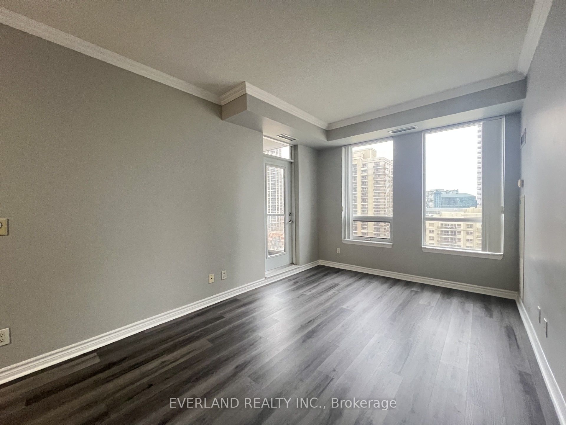 388 PRINCE OF WALES Drive 901, Mississauga, ON L5B 0A1 photo 2