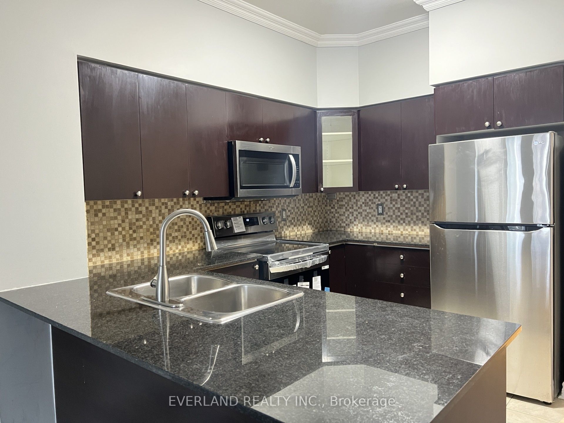388 PRINCE OF WALES Drive 901, Mississauga, ON L5B 0A1 photo 5