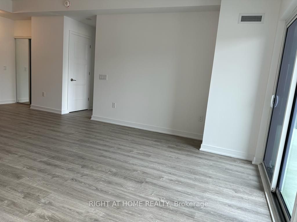 25 Neighbourhood Lane 403, Toronto, ON M8Y 0C4 photo 5
