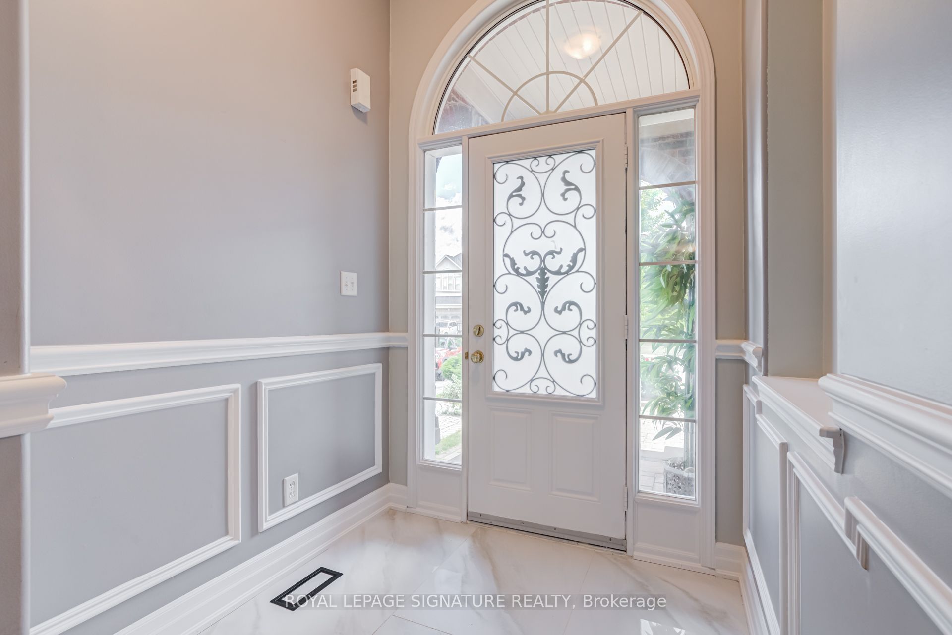 7312 Golden Meadow Court, Mississauga, ON L5W 0B8 photo 5