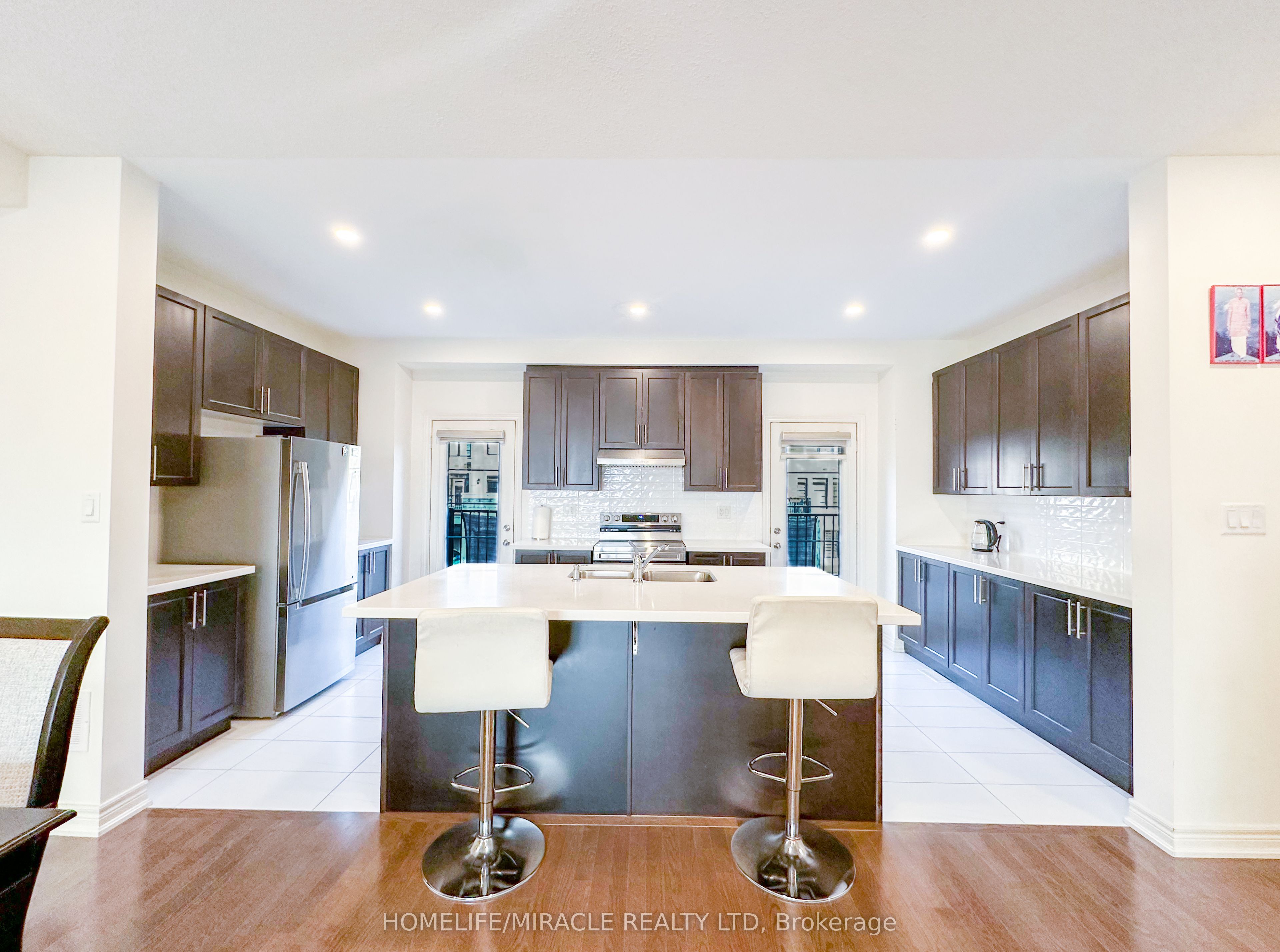 58 Fruitvale Circle, Brampton, ON L7A 5B8 photo 4
