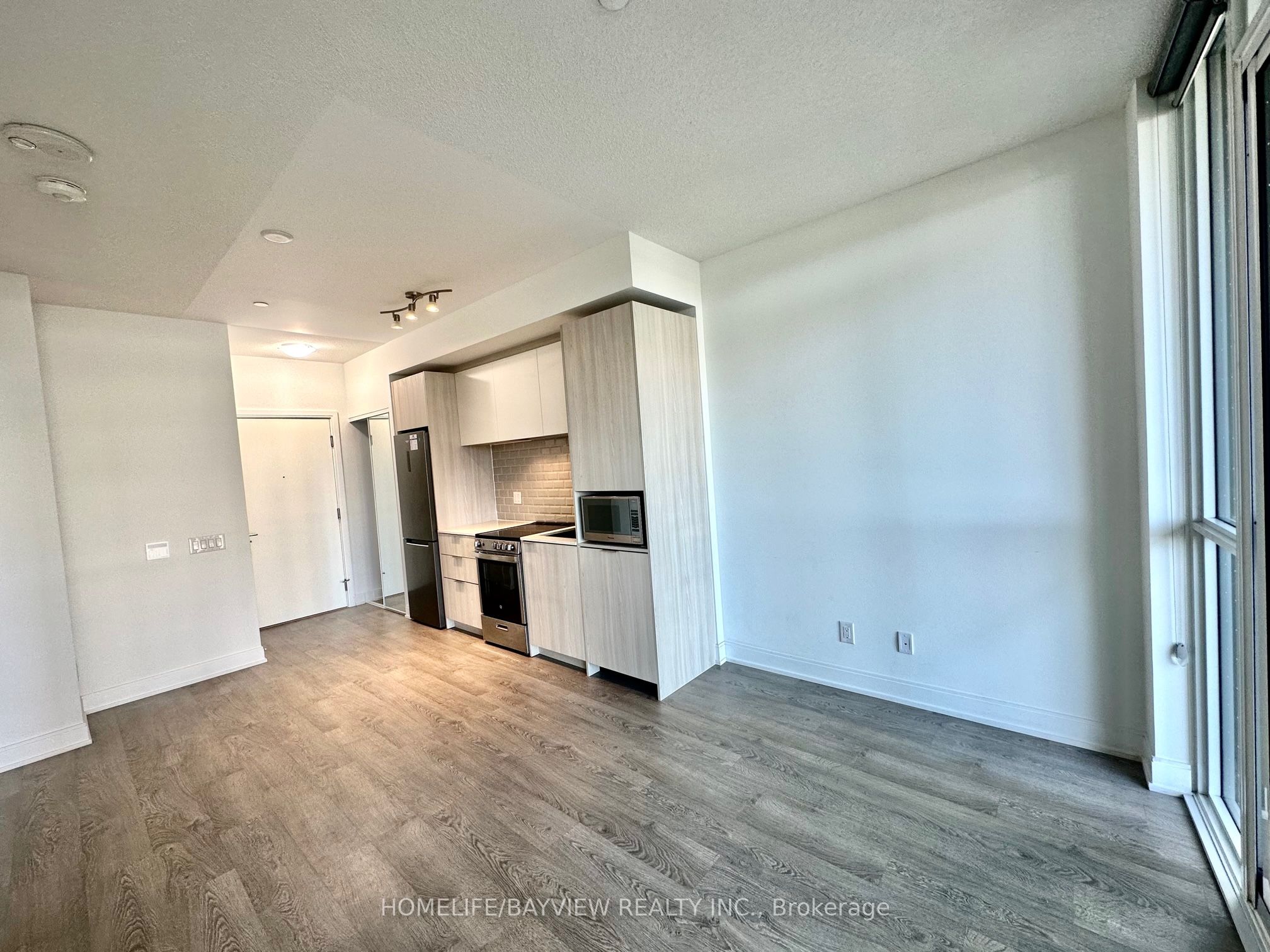 70 Annie Craig Drive MZ 01, Toronto, ON M8V 0G2 photo 4
