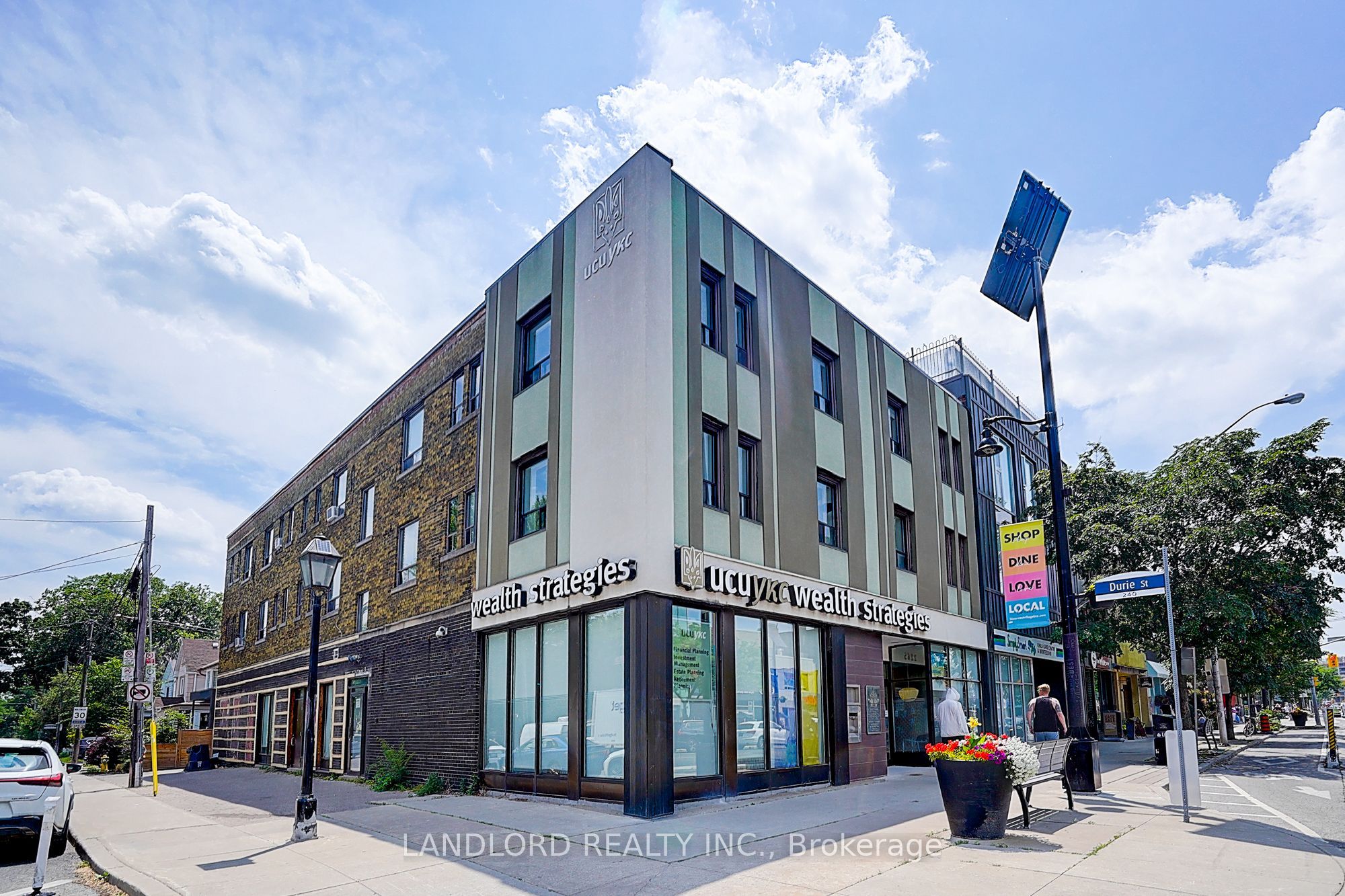 240 Durie Street 201, Toronto, ON M6S 3G1