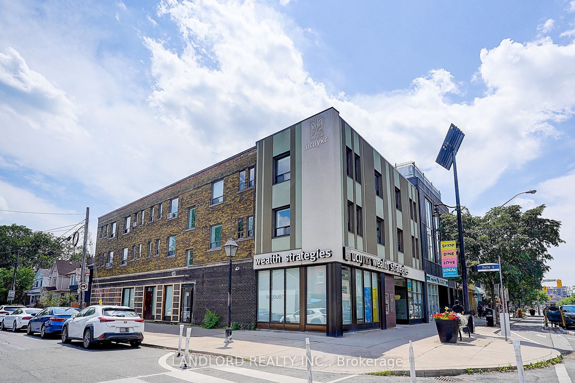 240 Durie Street 201, Toronto, ON M6S 3G1 photo 3