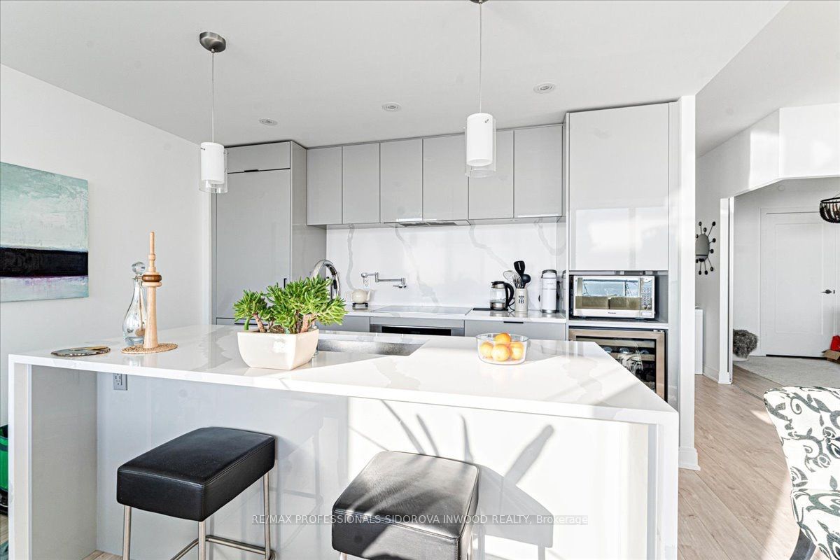 70 Annie Craig Drive 4105, Toronto, ON M8V 0G2 photo 4
