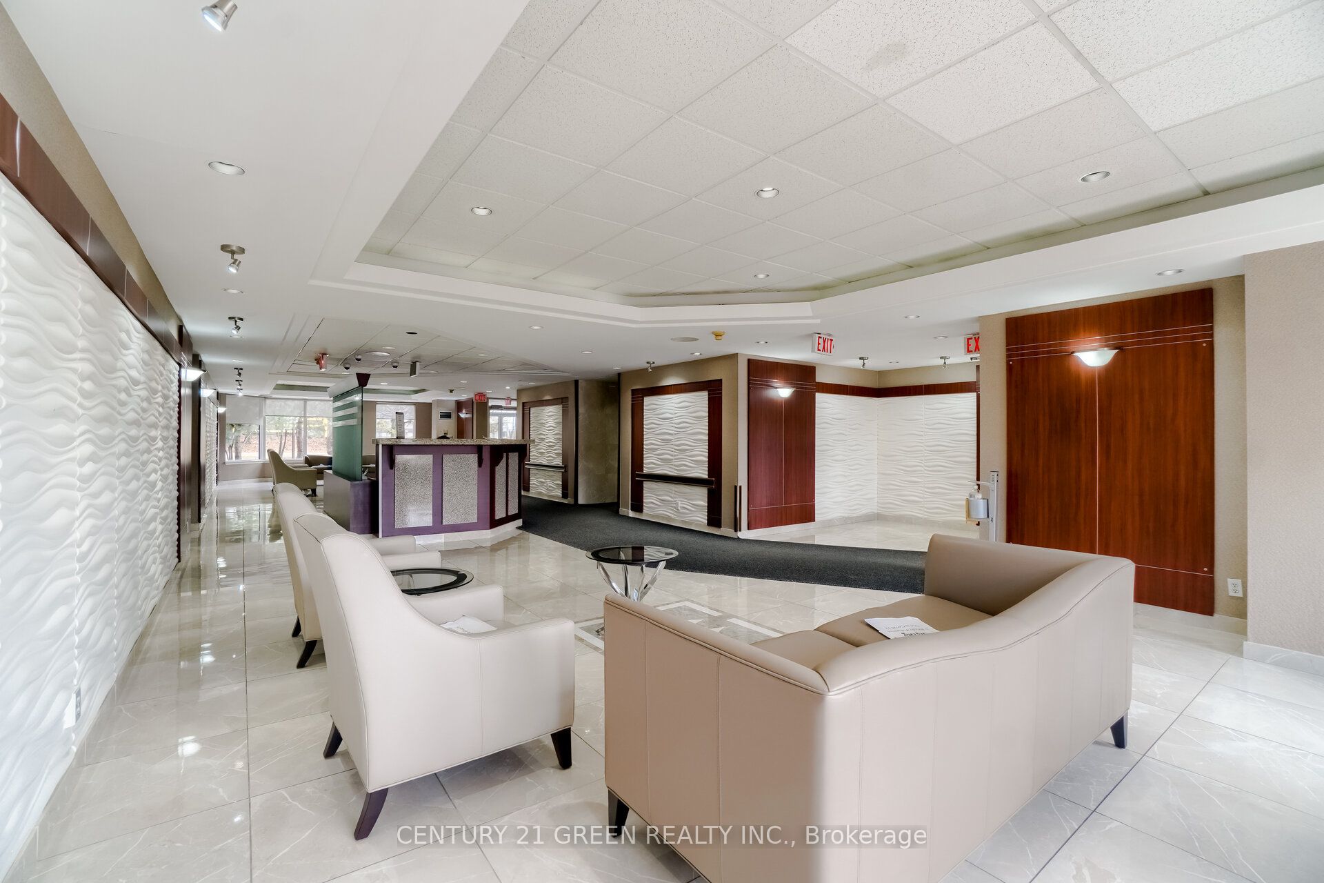 135 Hillcrest Avenue 203, Mississauga, ON L5B 4B1 photo 5
