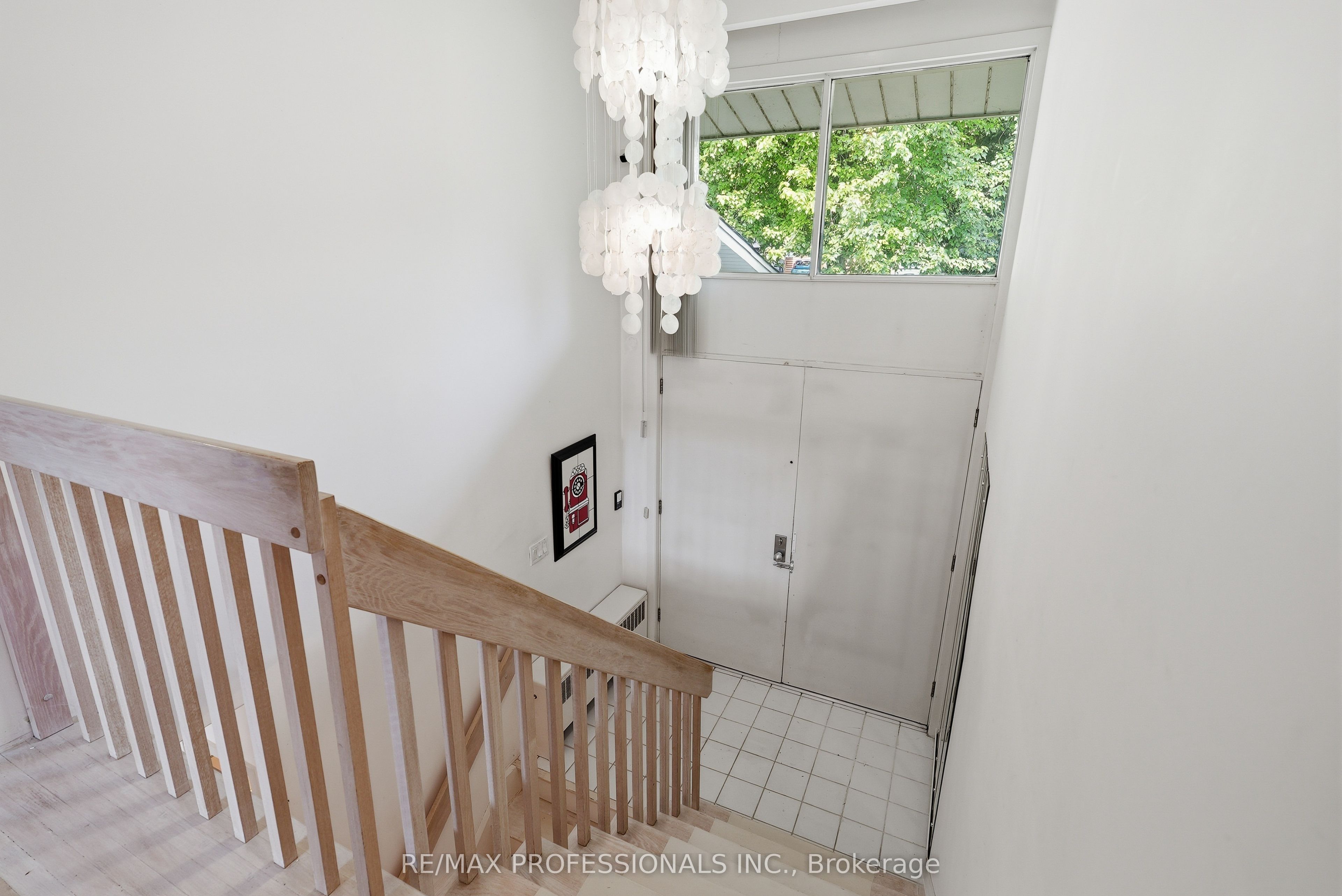 189 Edenbridge Drive, Toronto, ON M9A 3G7 photo 5