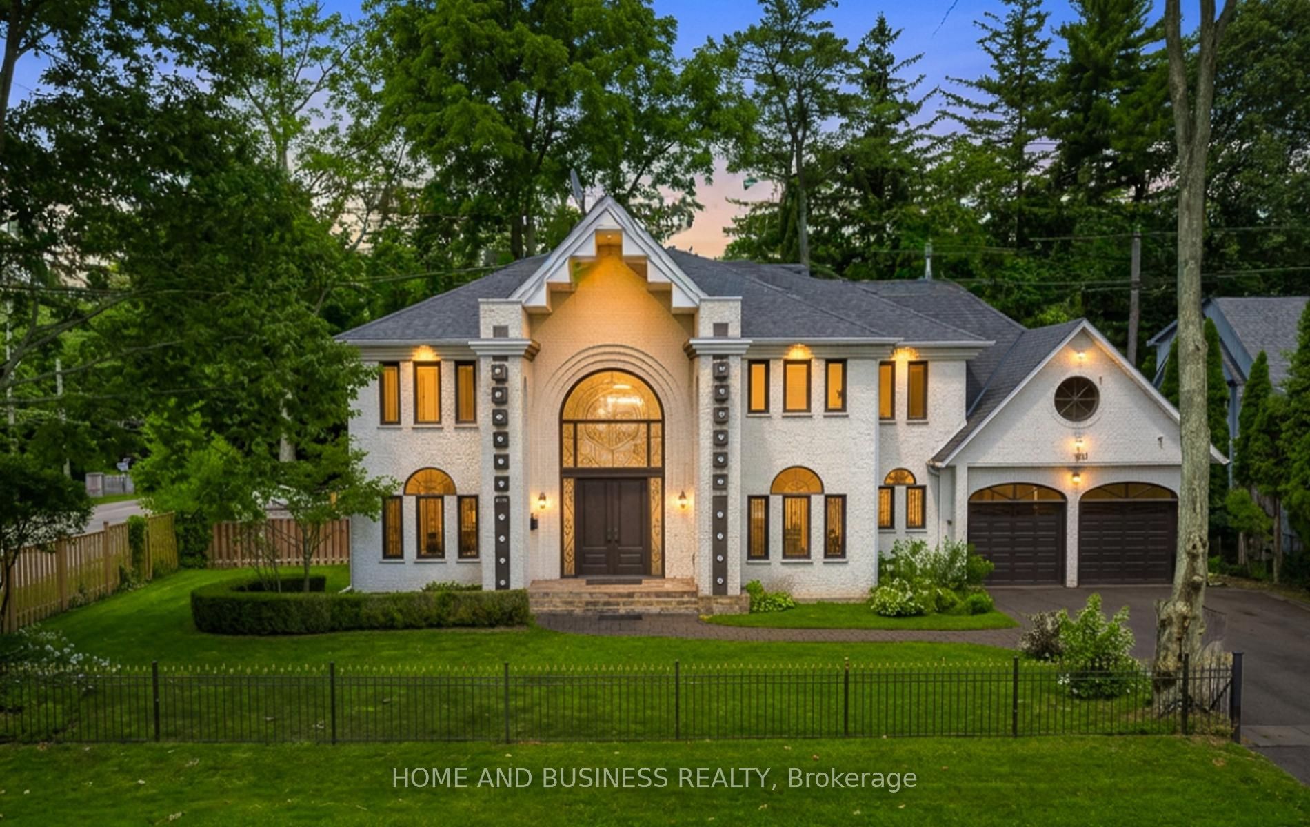 1755 Birchwood Drive, Mississauga, ON L5J 1T7