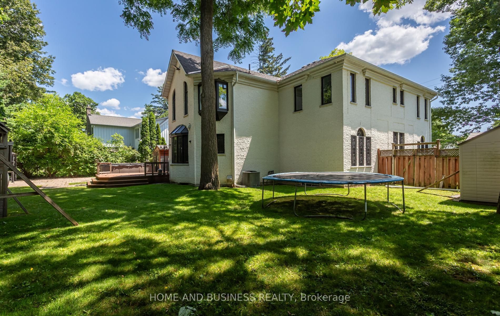 1755 Birchwood Drive, Mississauga, ON L5J 1T7 photo 4