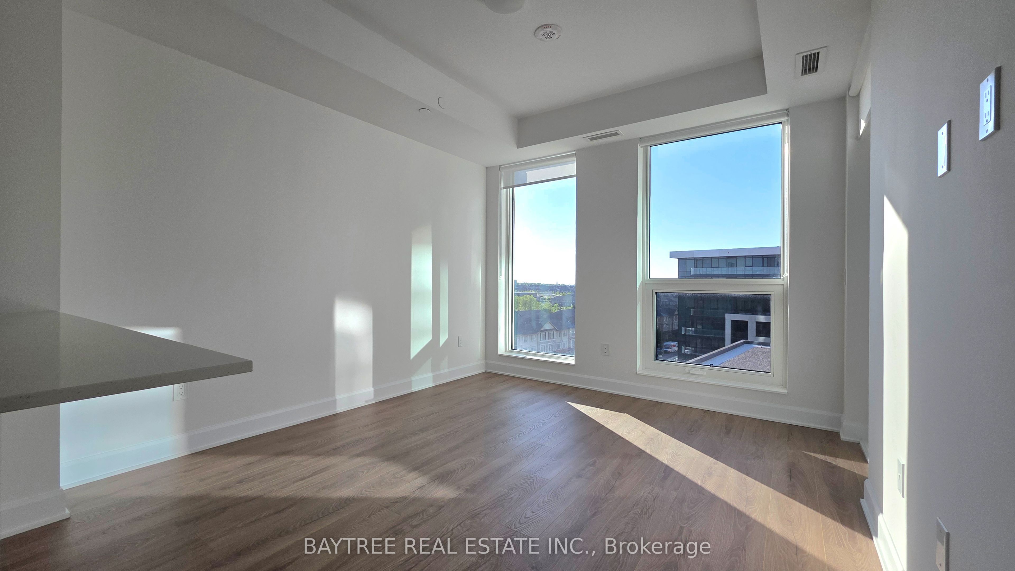 3240 William Coltson Avenue 821, Oakville, ON L6H 8C8 photo 2