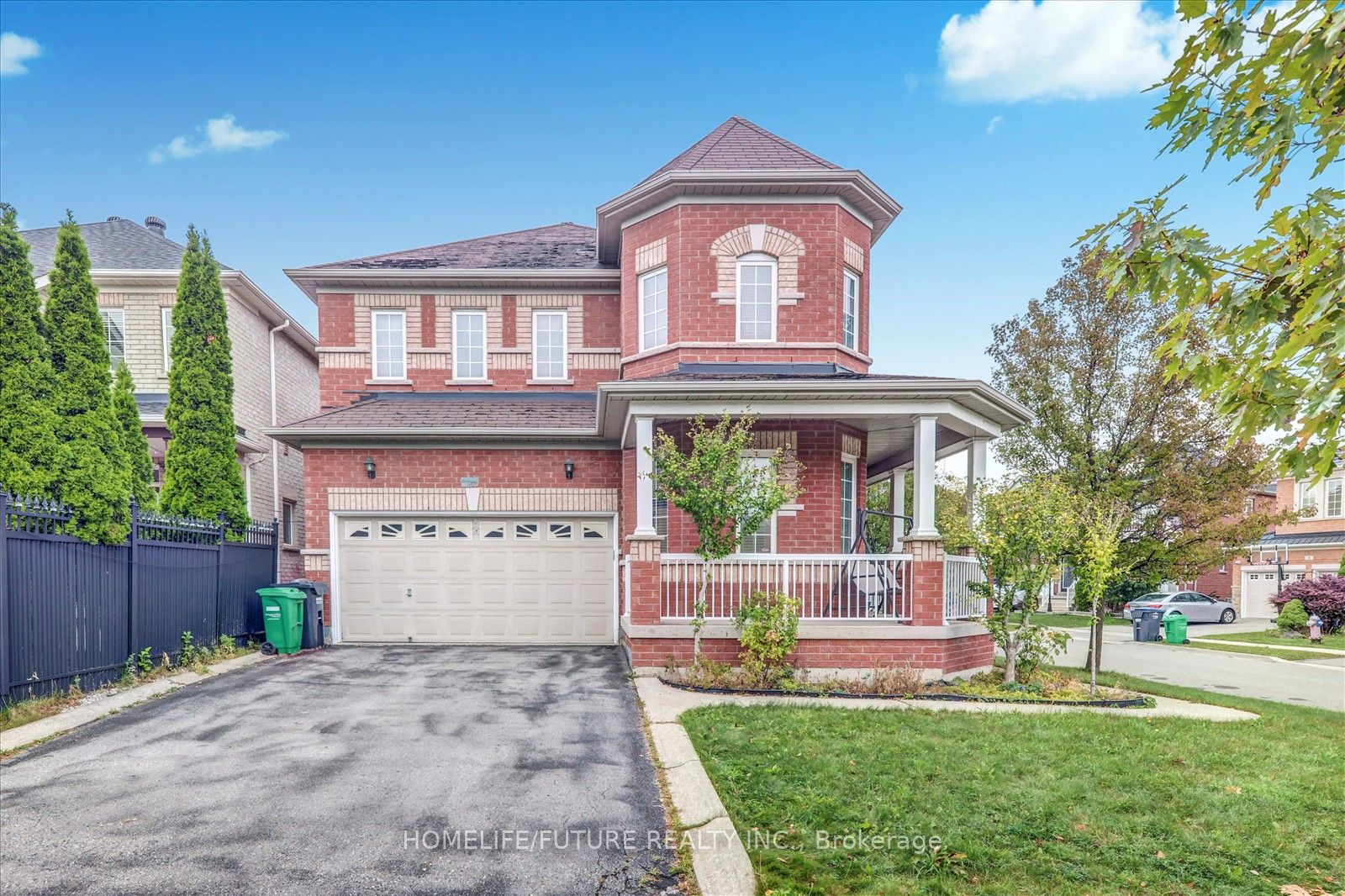 2 Tovey Terrace, Brampton, ON L6R 3E6