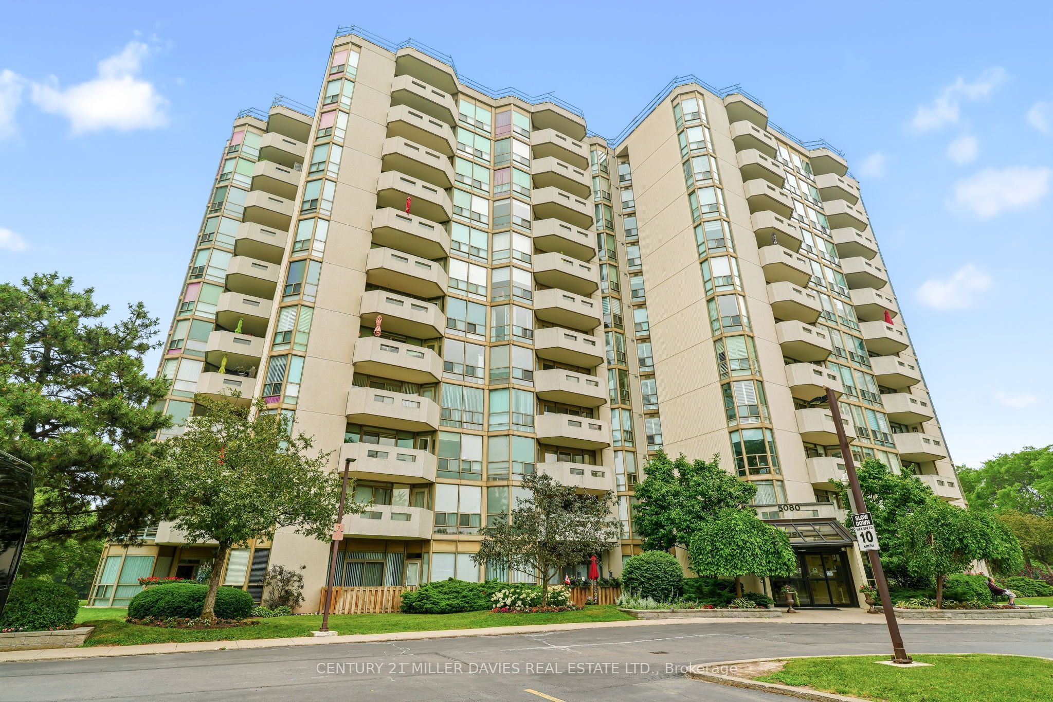 5080 Pinedale Avenue 303, Burlington, ON L7L 5V7