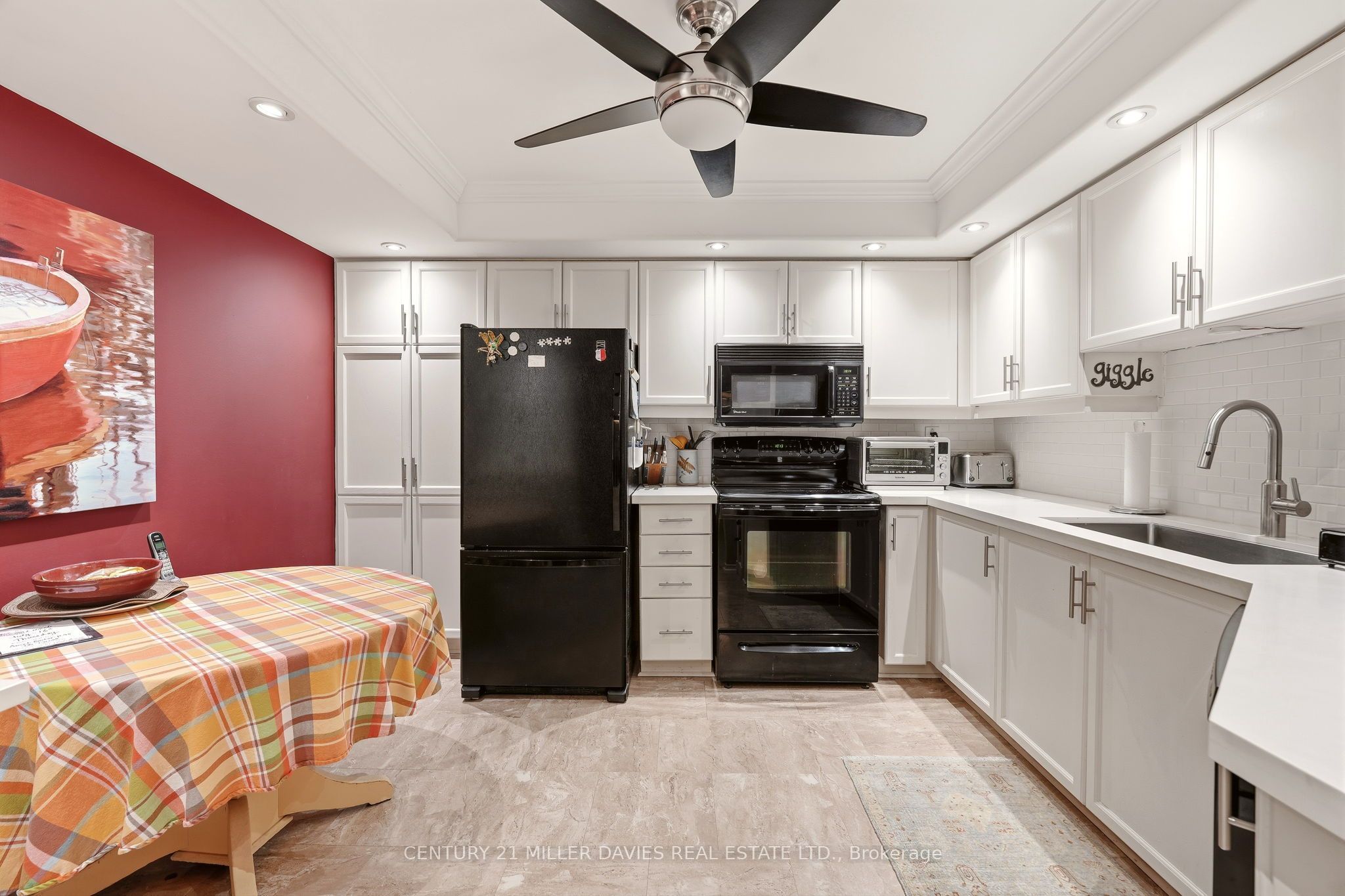 5080 Pinedale Avenue 303, Burlington, ON L7L 5V7 photo 4