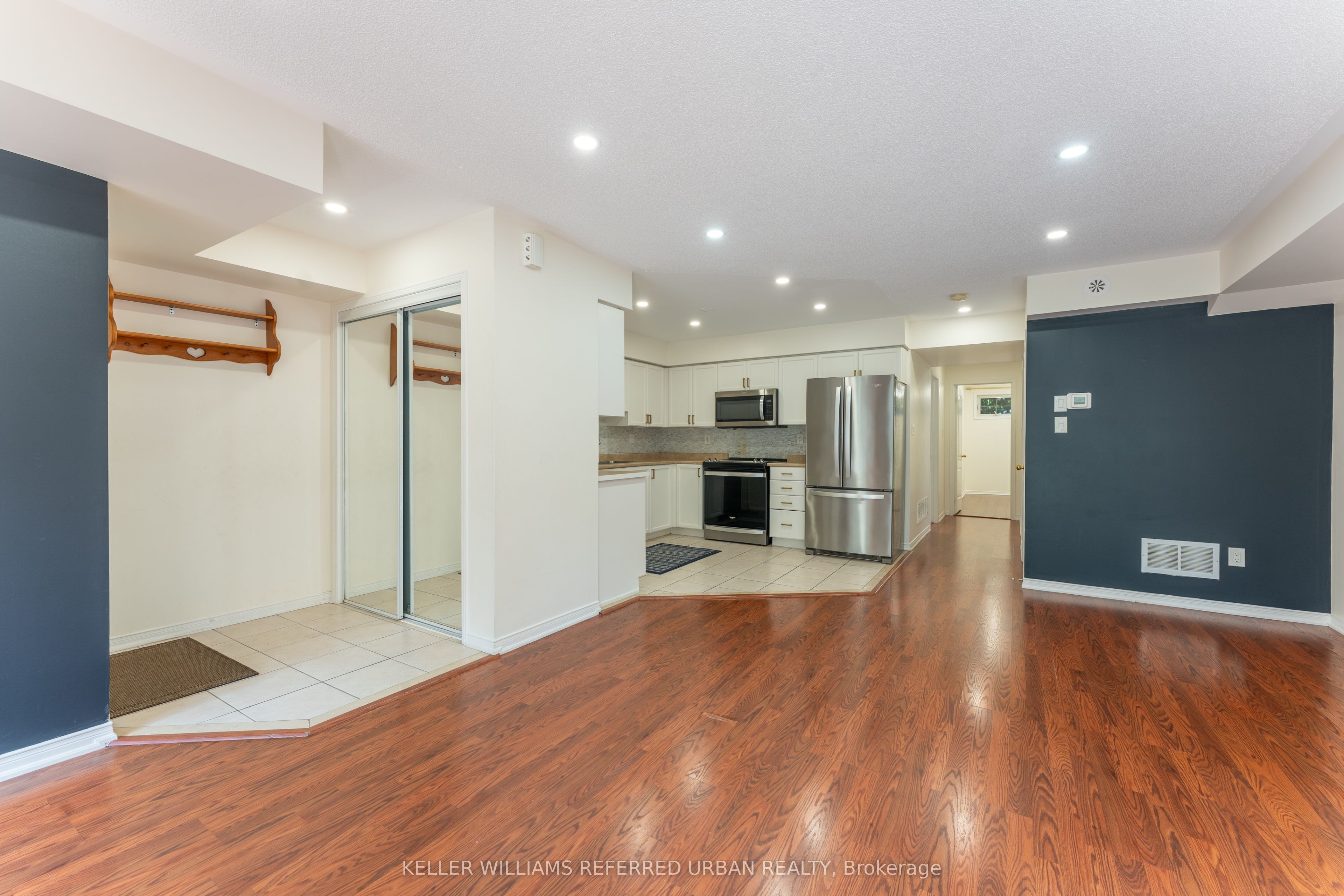 19 Hays Boulevard 27, Oakville, ON L6H 0H8 photo 3