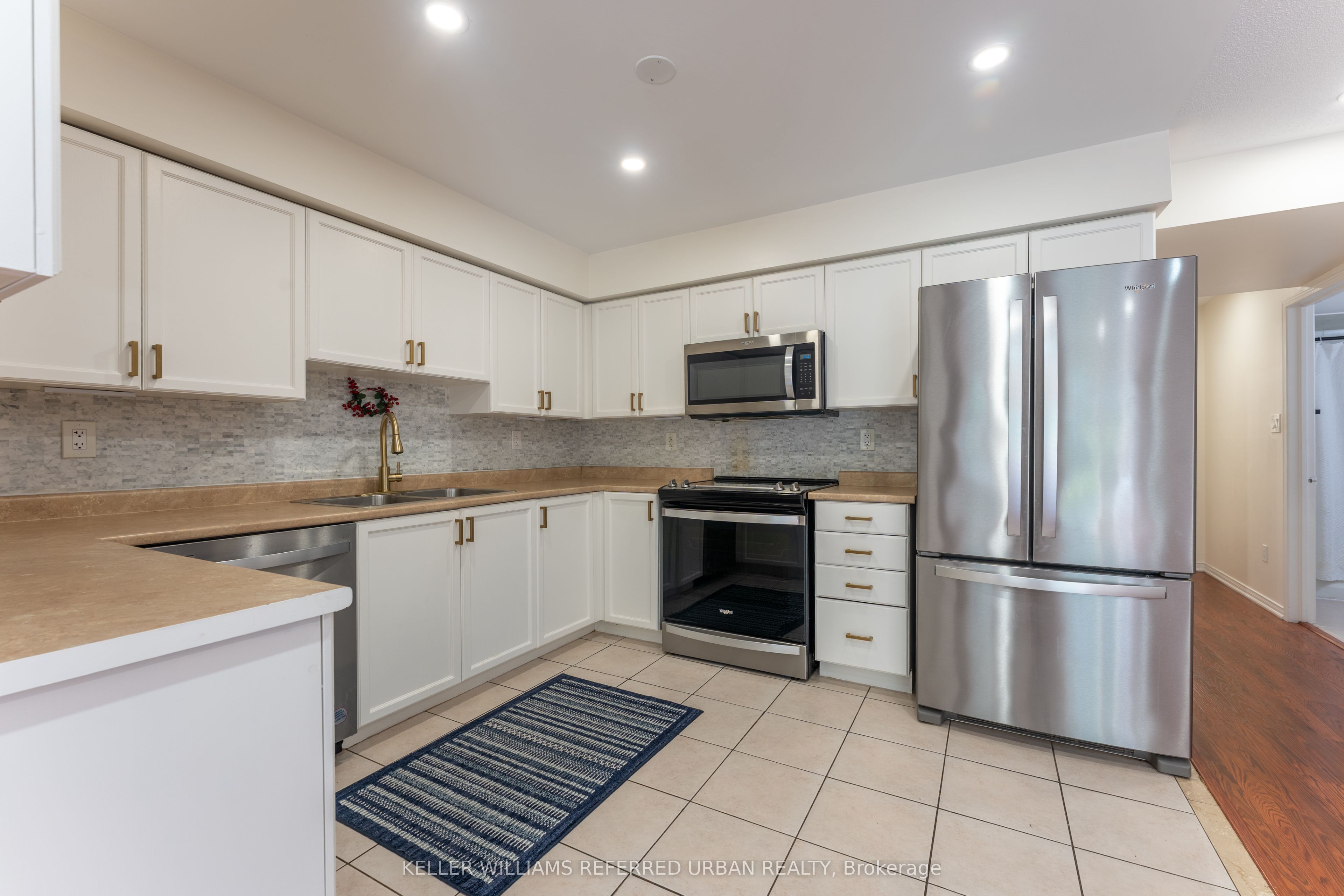 19 Hays Boulevard 27, Oakville, ON L6H 0H8 photo 4