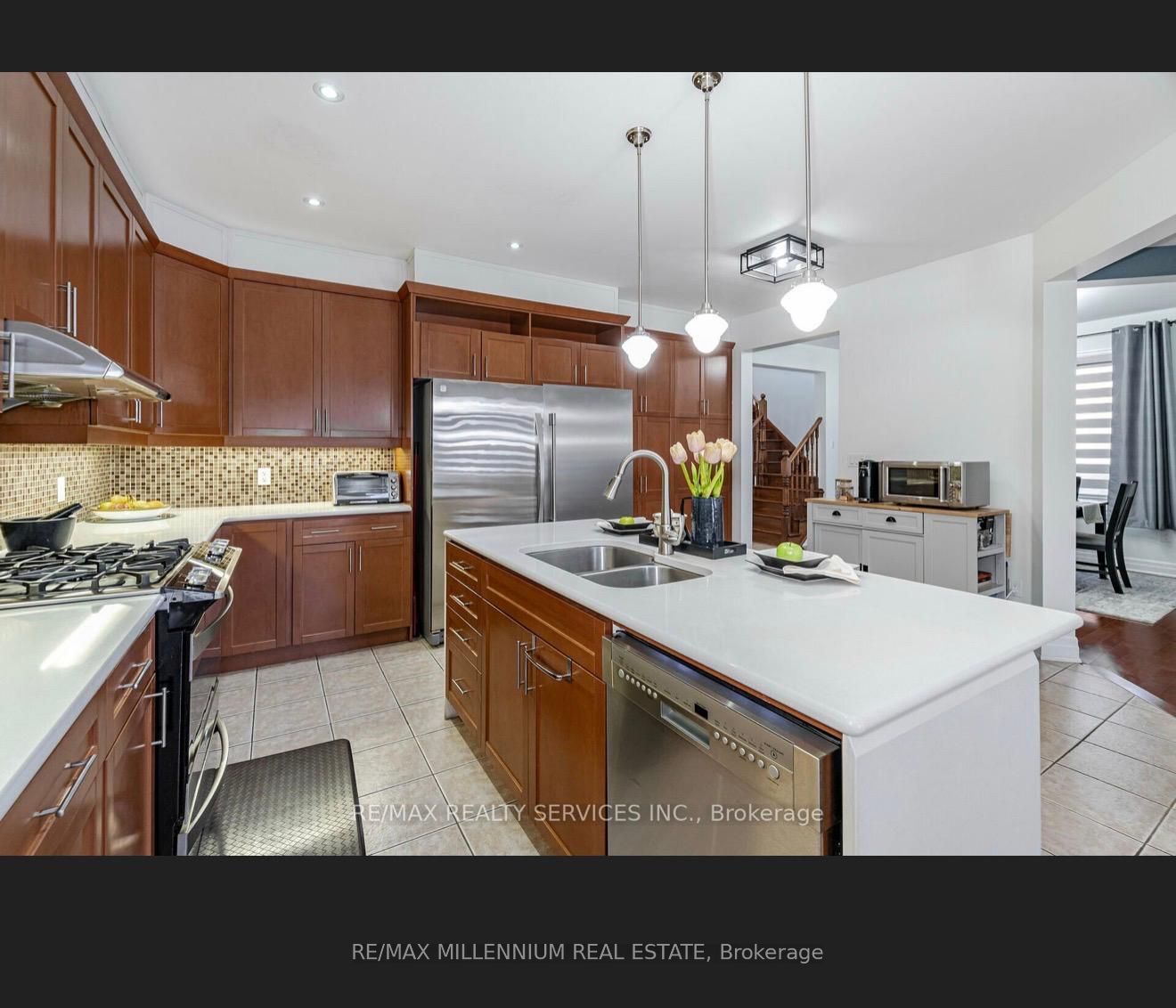 17 Haverty Trail, Brampton, ON L7A 0S7 photo 4