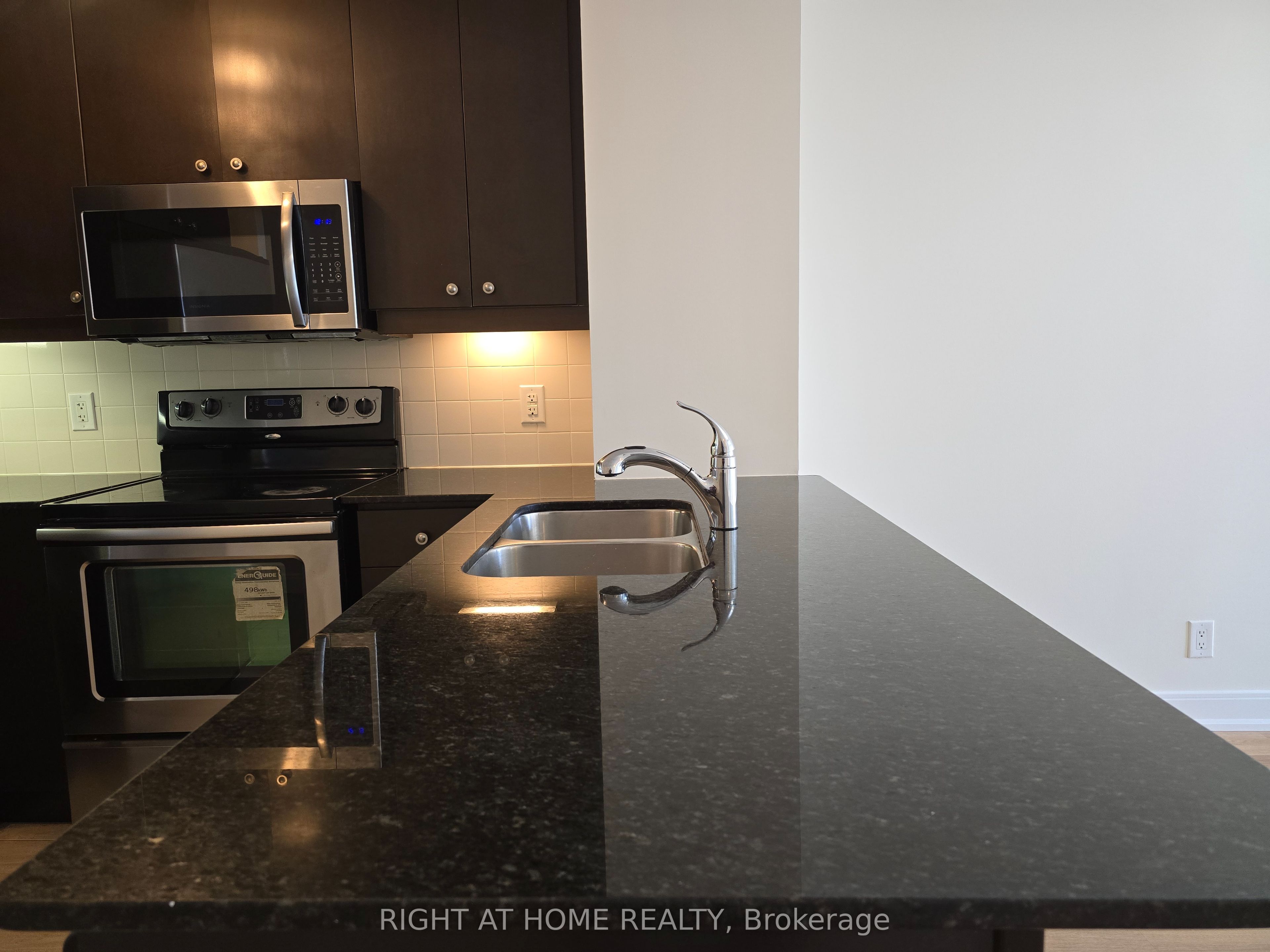 50 Absolute Avenue 1605, Mississauga, ON L4Z 0A8 photo 5