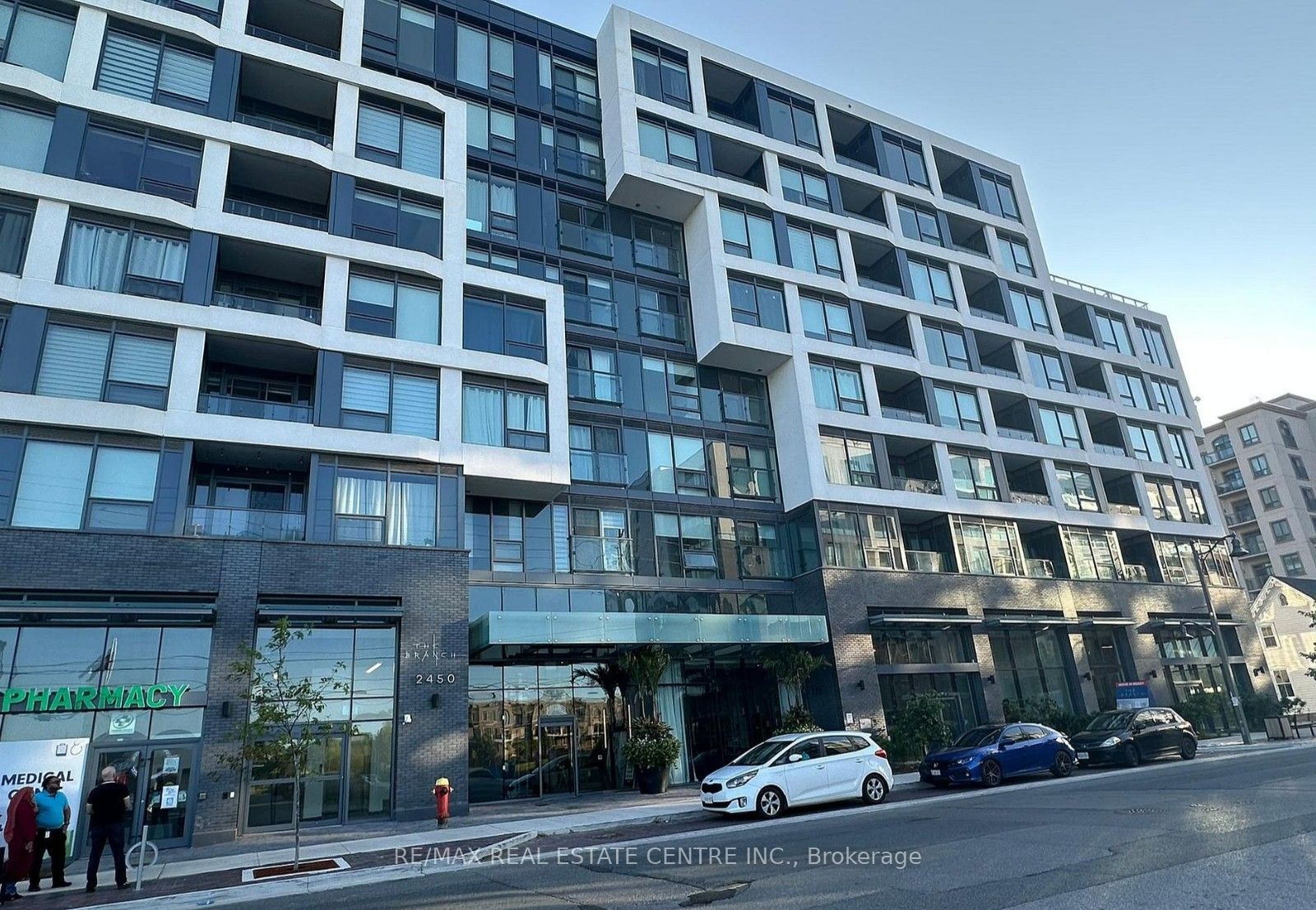 2450 Old Bronte Road 409, Oakville, ON L6M 5P6