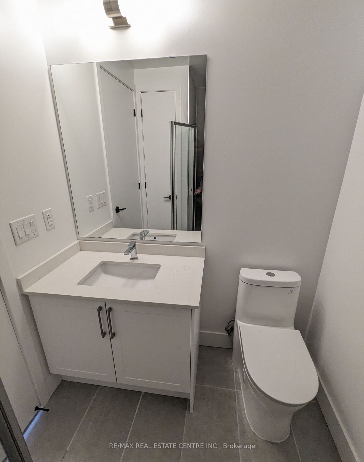 2450 Old Bronte Road 409, Oakville, ON L6M 5P6 photo 4