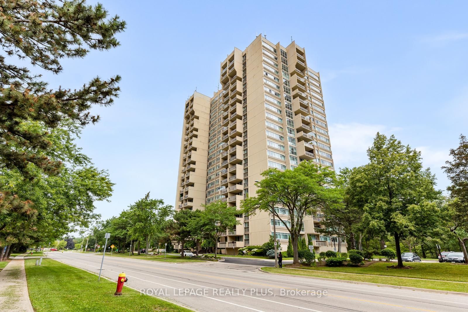 1359 White Oaks Boulevard 1206, Oakville, ON L6H 2R8