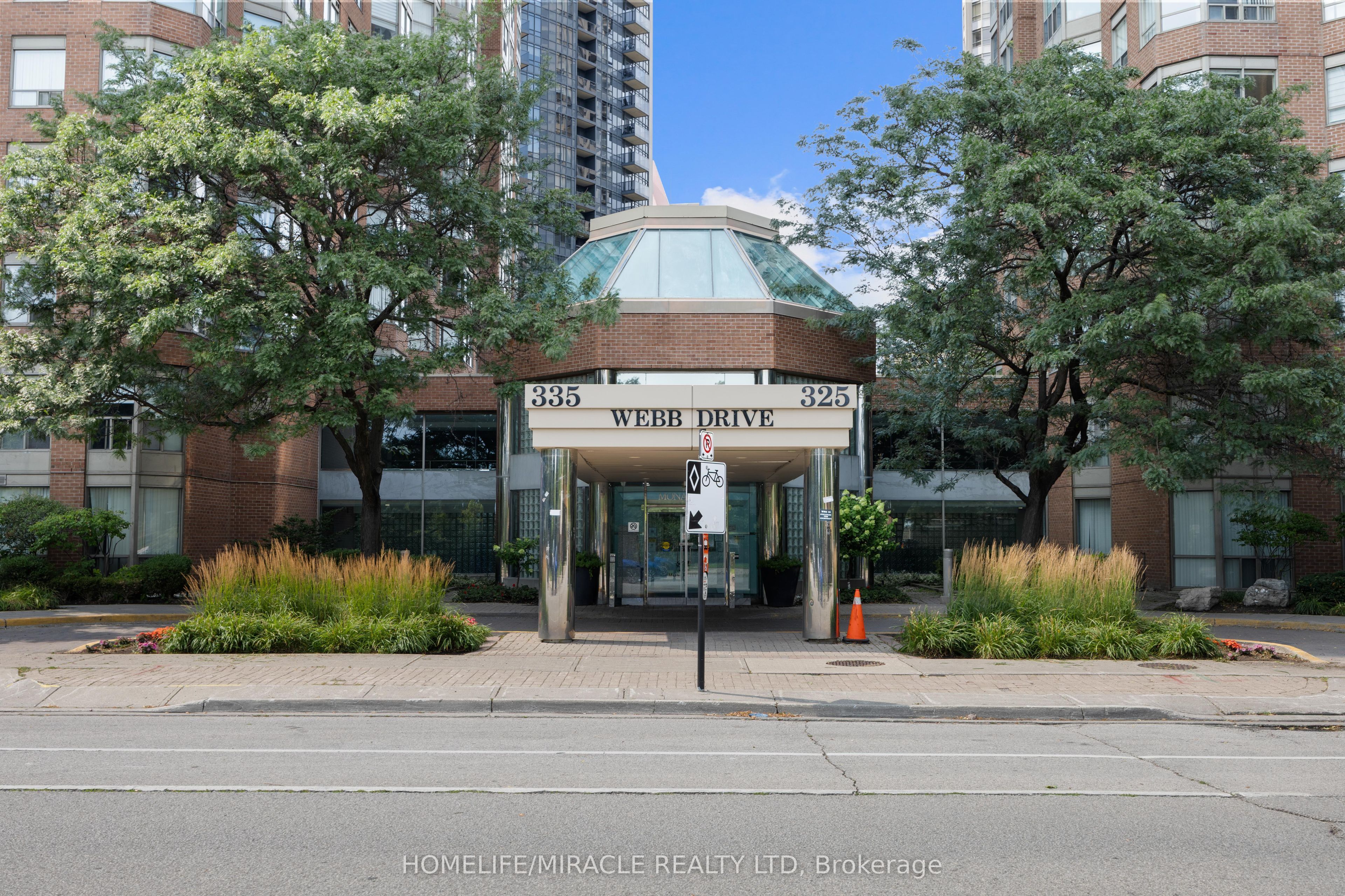 325 Webb Drive 406, Mississauga, ON L5B 3Z9 photo 2