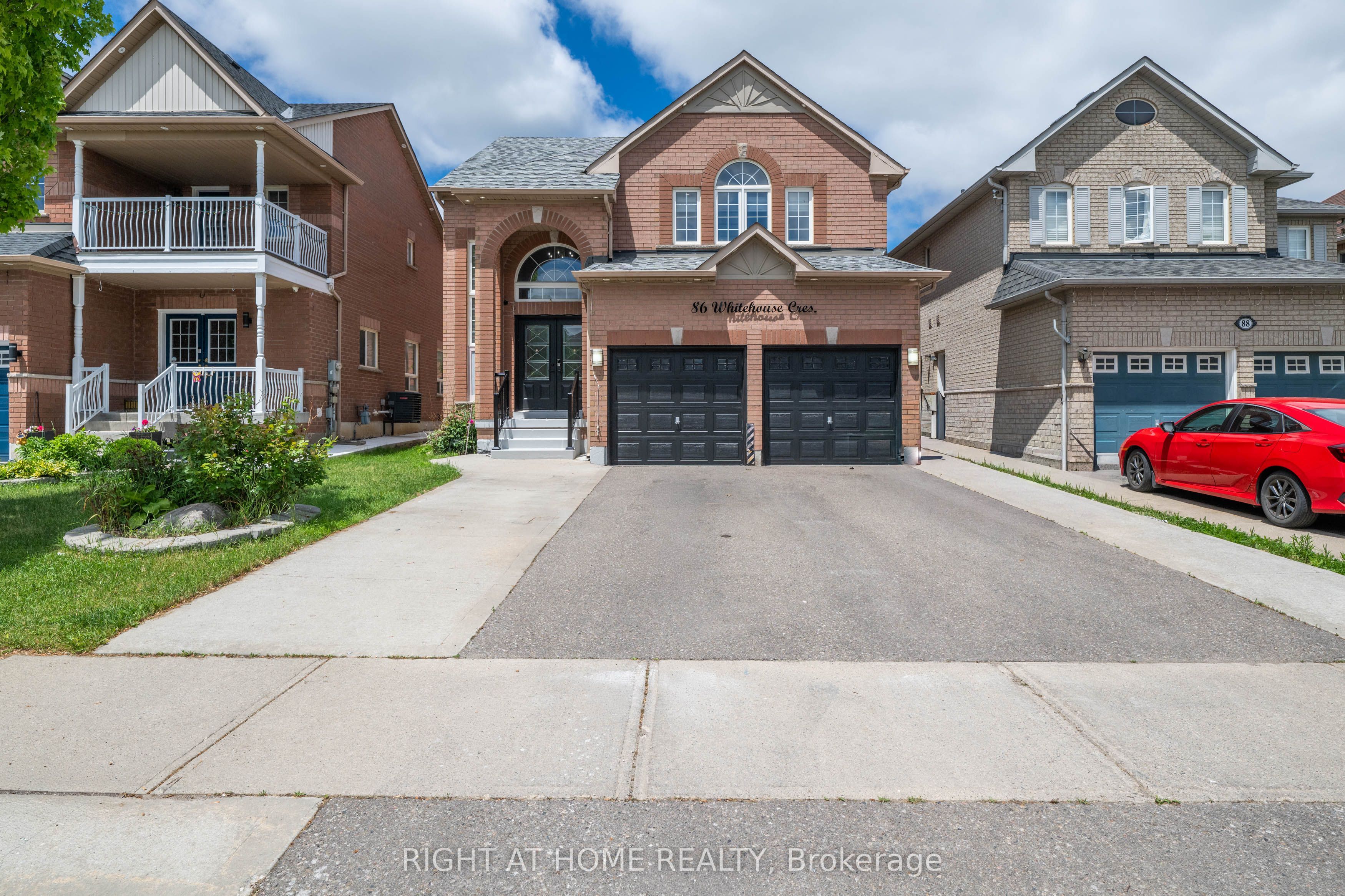 86 Whitehouse Crescent, Brampton, ON L6P 1L6 photo 2