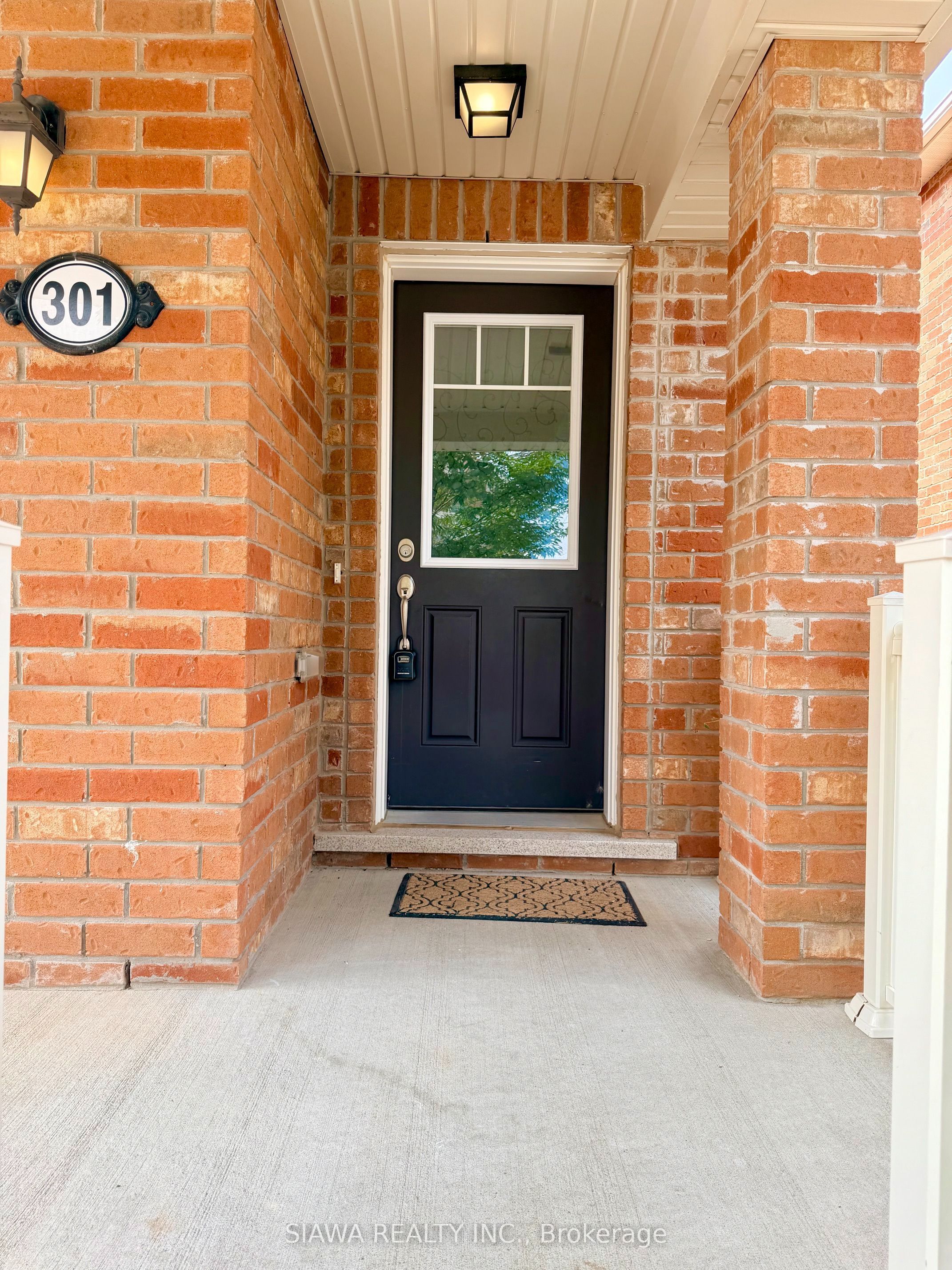 301 Gillett Point, Milton, ON L9T 7K6