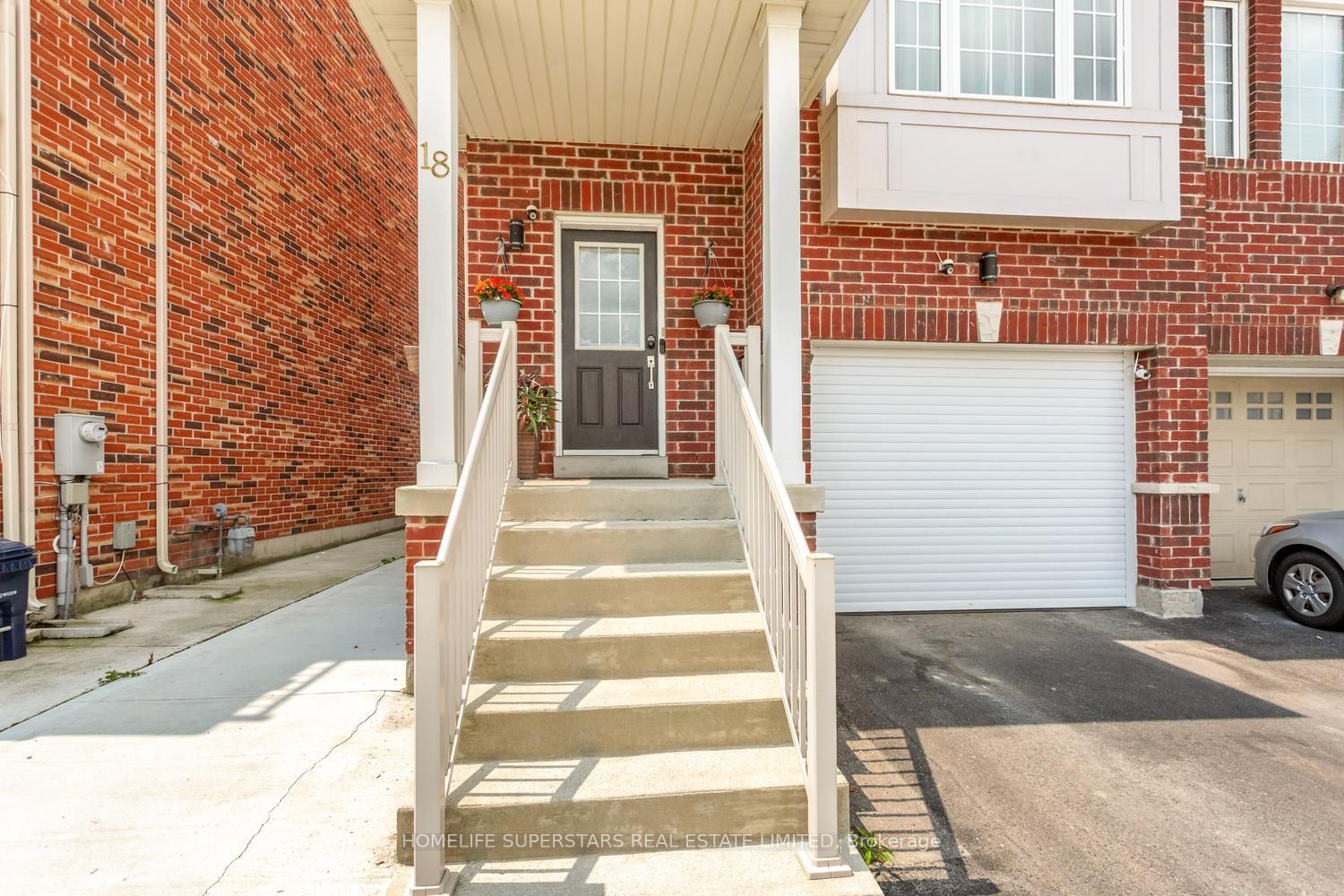 18 Mary Chapman Boulevard, Toronto, ON M9M 0B2 photo 4