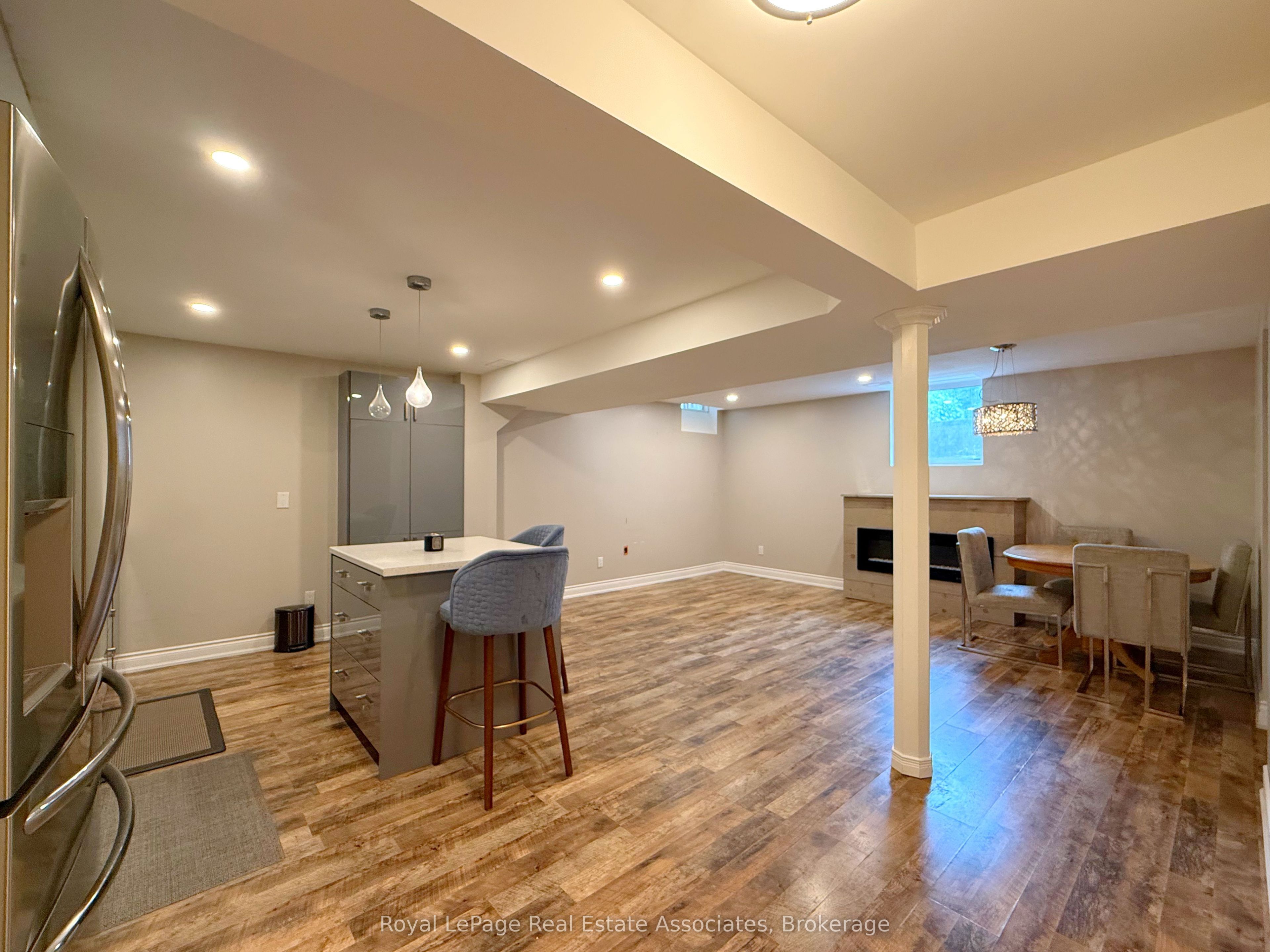 51 Sorbonne Drive, Brampton, ON L6P 1Y6 photo 2