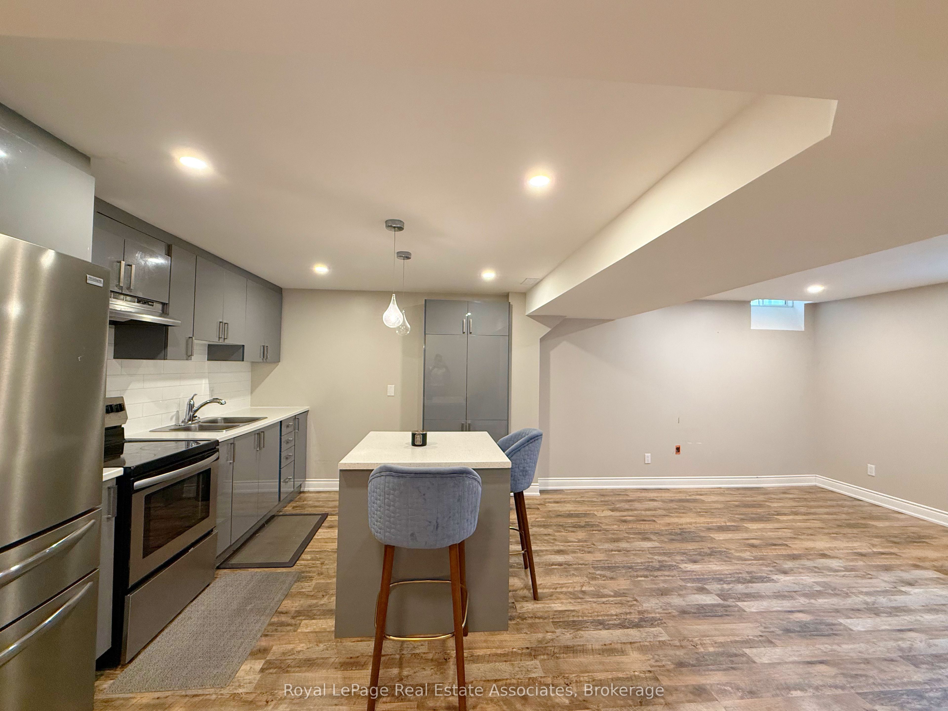 51 Sorbonne Drive, Brampton, ON L6P 1Y6 photo 5