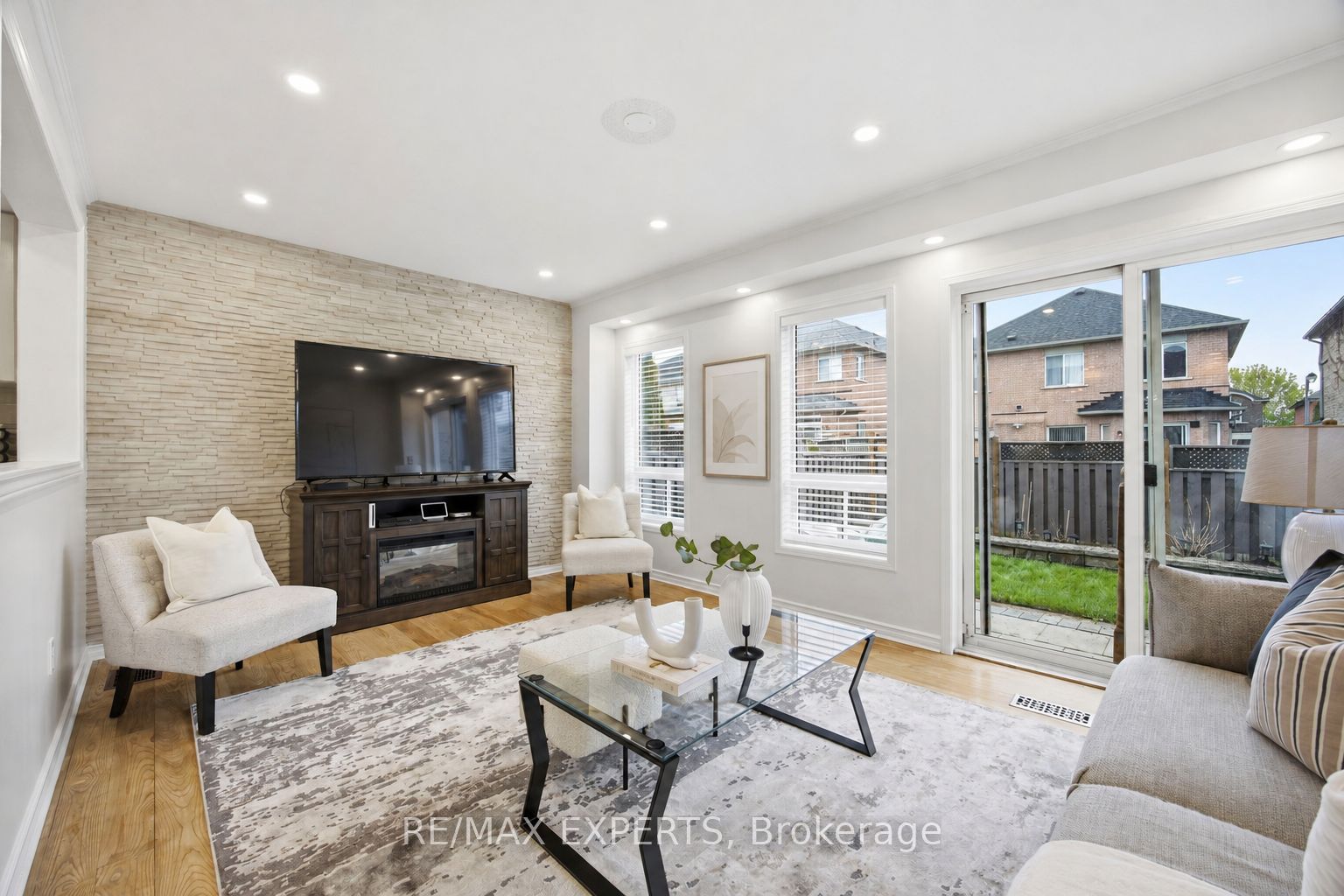 40 Dills Crescent, Milton, ON L9T 5P2