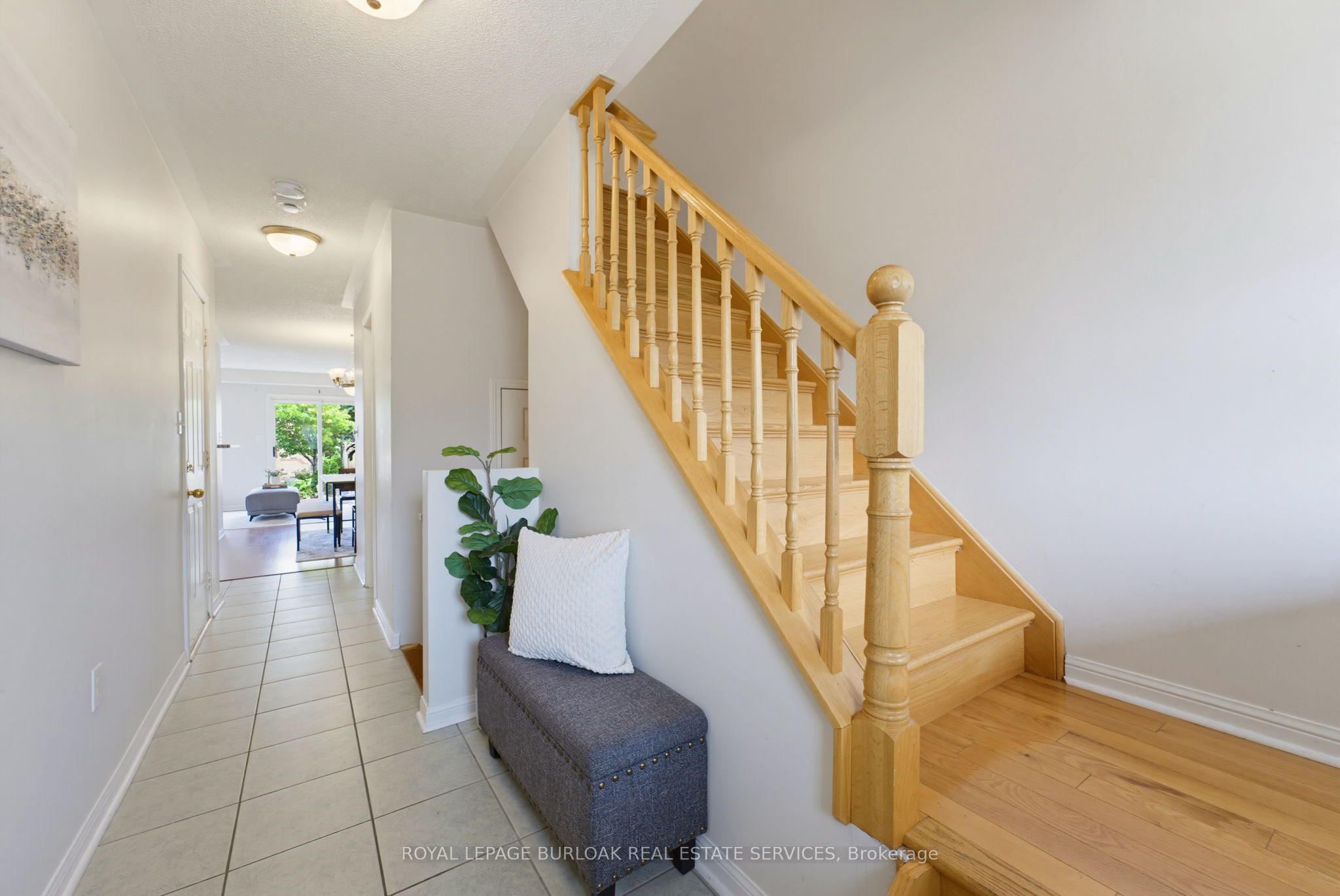 4425 Peter Drive, Burlington, ON L7L 6S7 photo 4