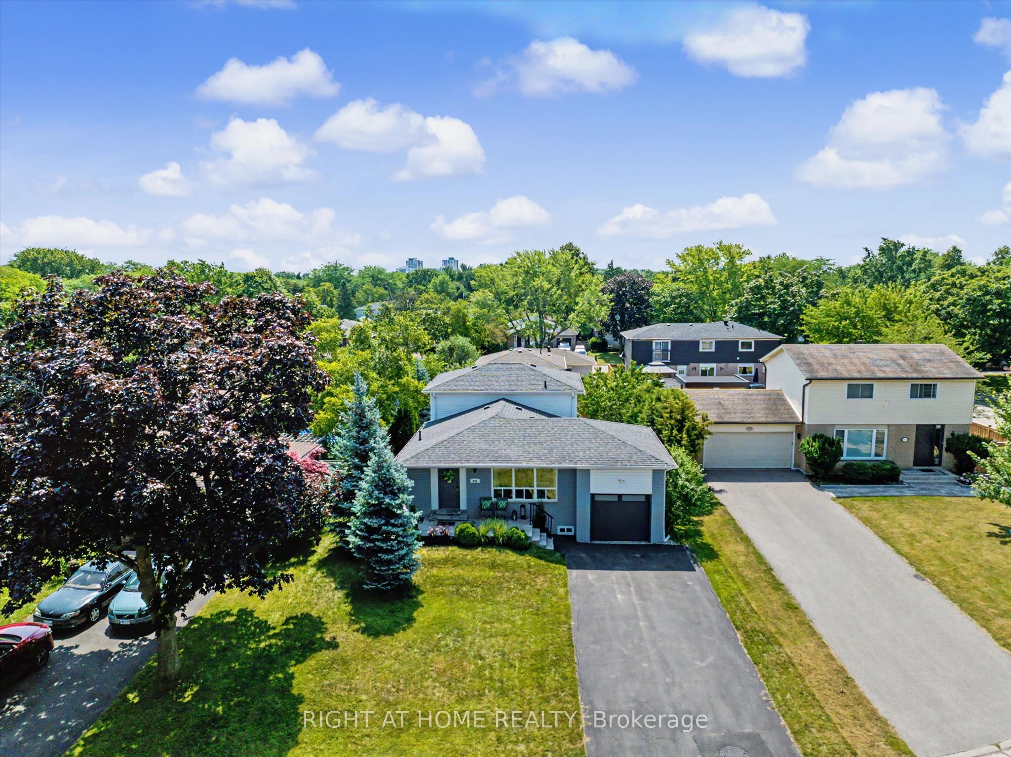 461 Withnell Crescent, Oakville, ON L6L 3M1