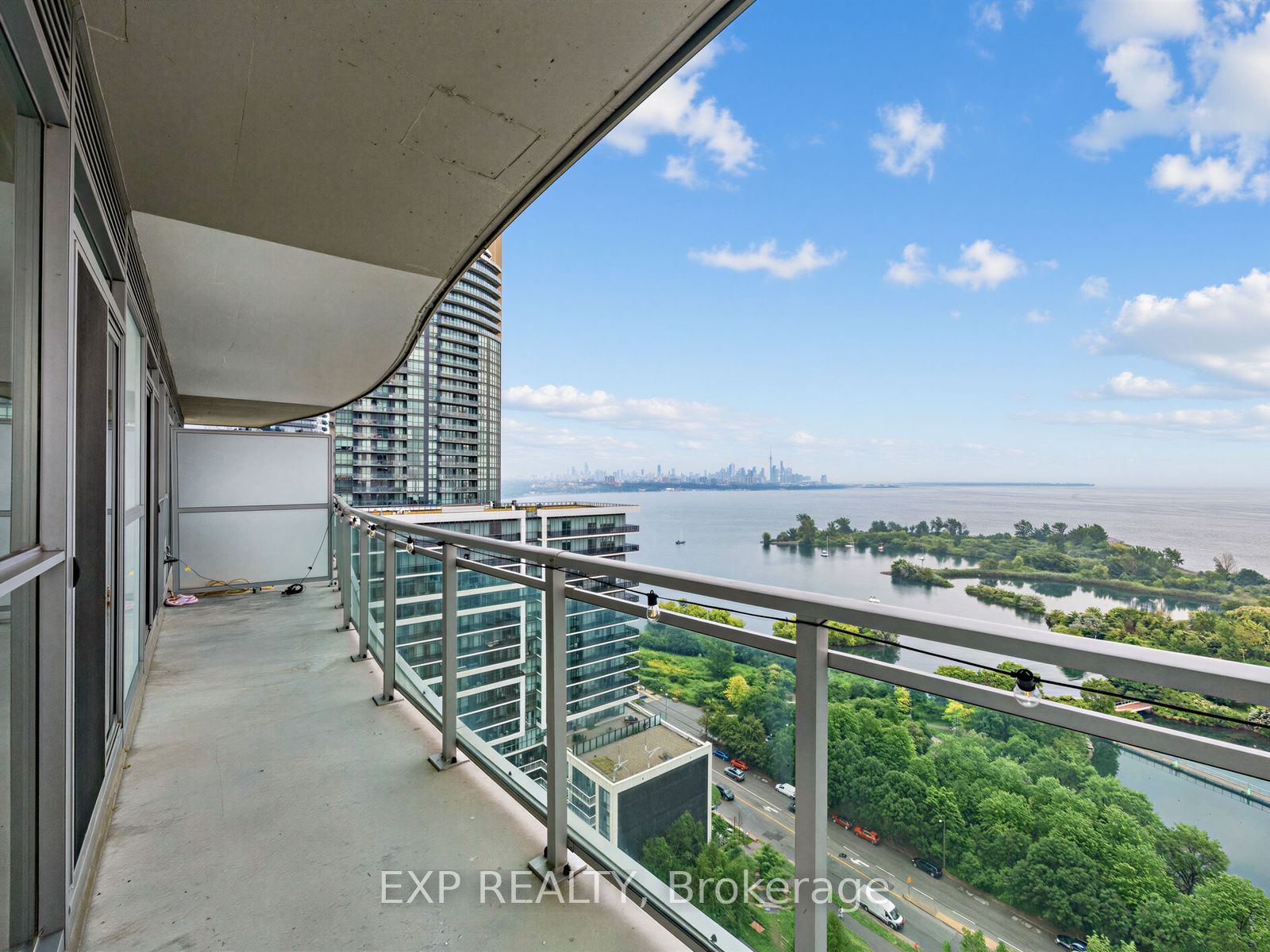 33 Shore Breeze Drive 1910, Toronto, ON M8V 0G1 photo 4