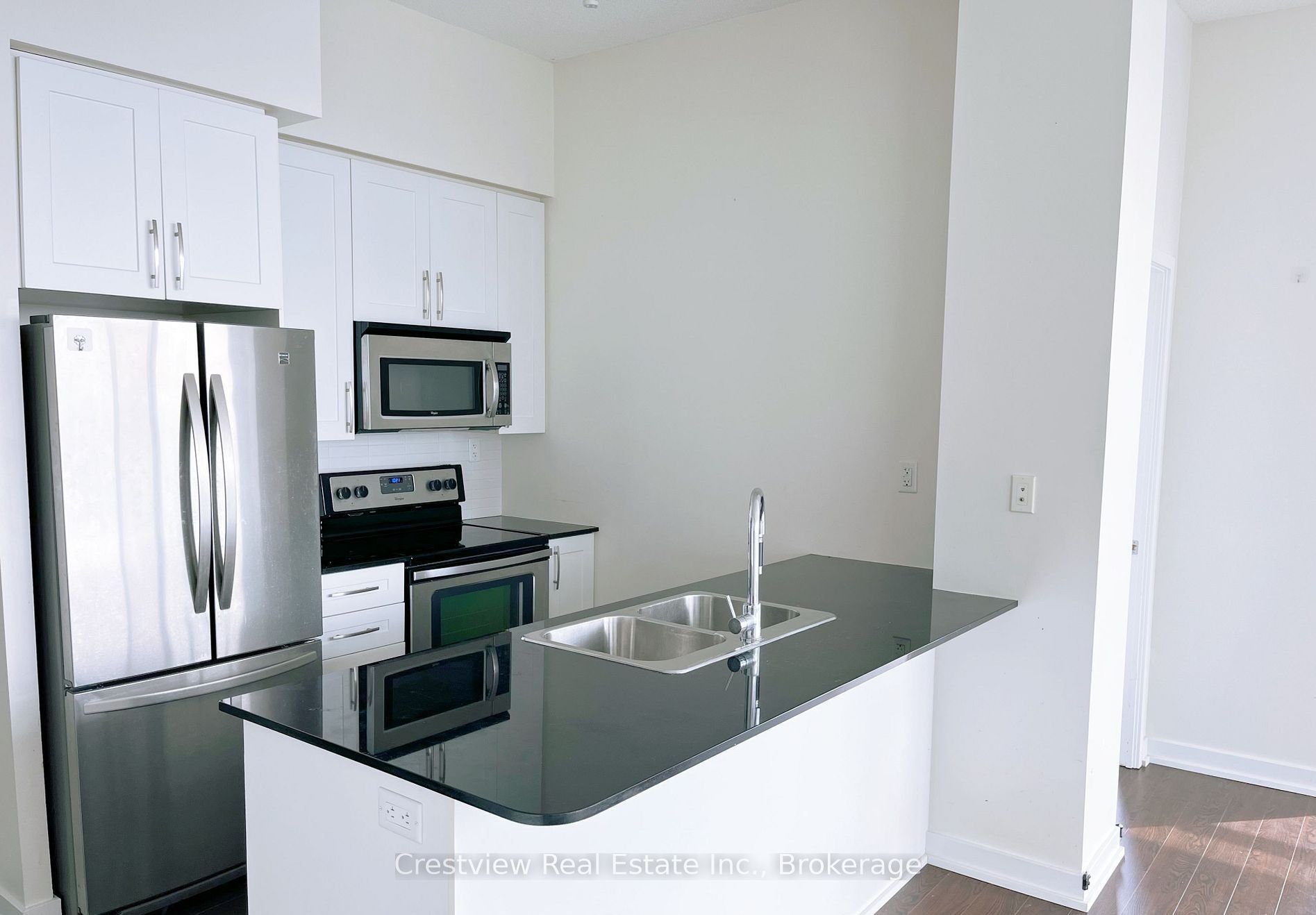 4065 Brickstone Mews 704, Mississauga, ON L5B 0G3 photo 4
